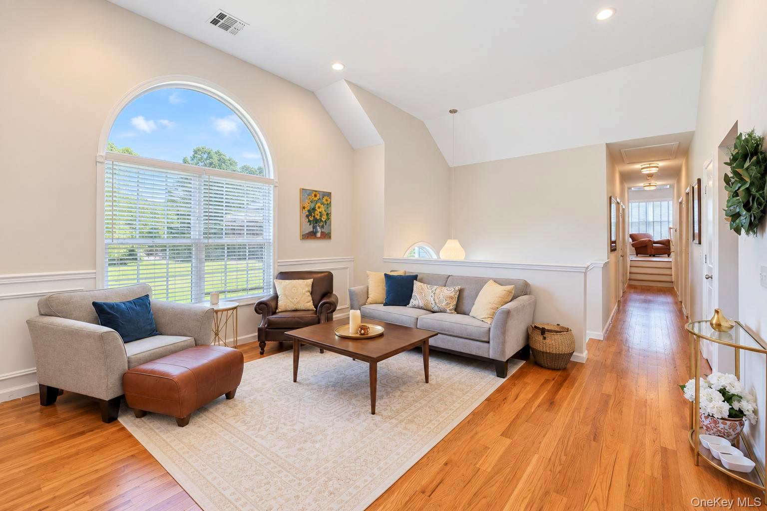 77 Maple Wood Lane — photo 8