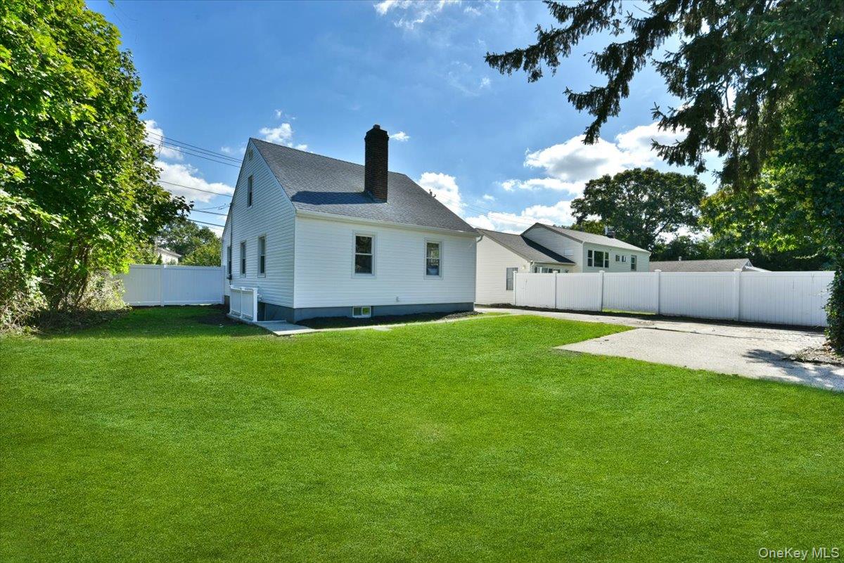 11 Grant Street — photo 25
