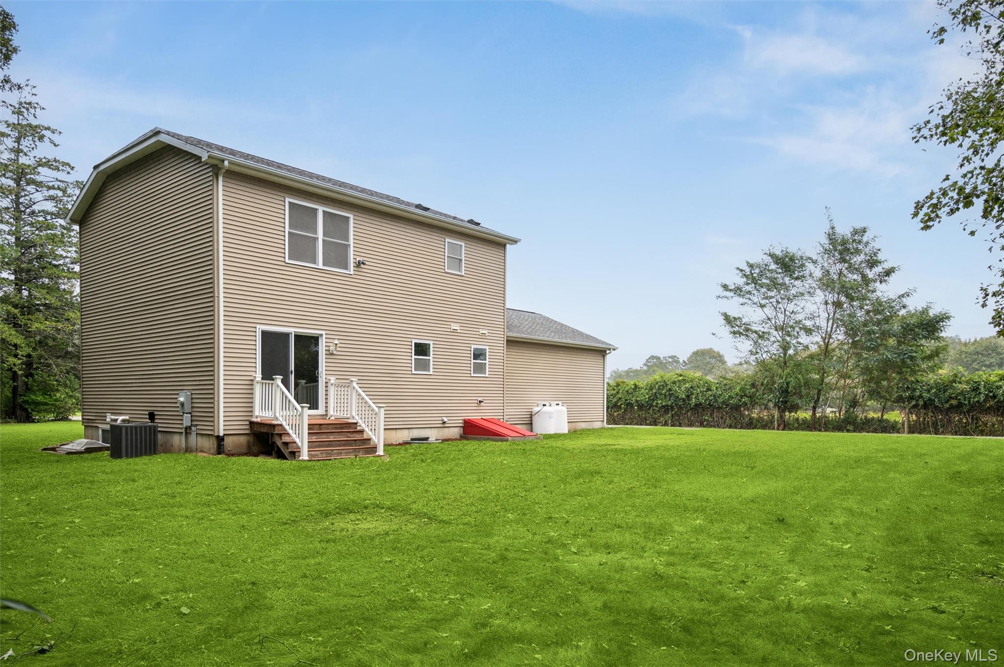 147A Old Country Rd — photo 19