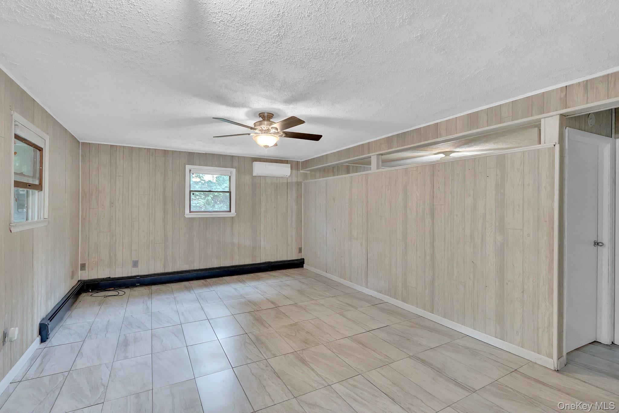 208 Raider Street — photo 20