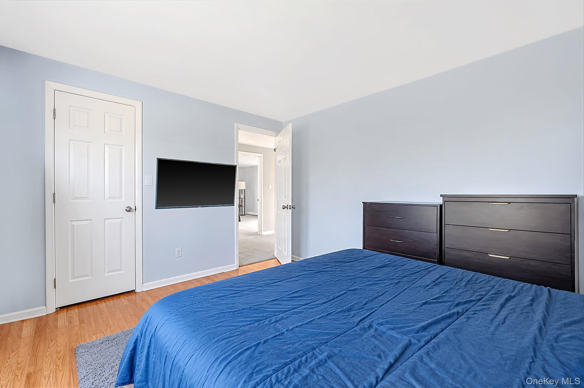 1400 Wave Avenue — photo 16