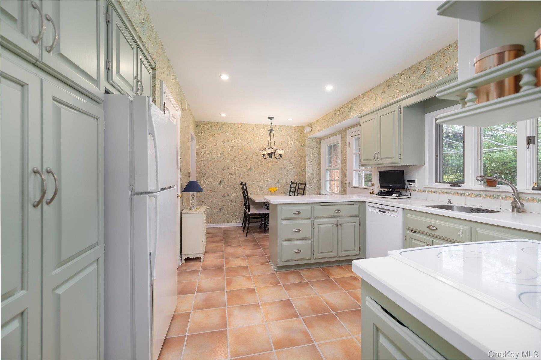 186 Voorhis Avenue — photo 17