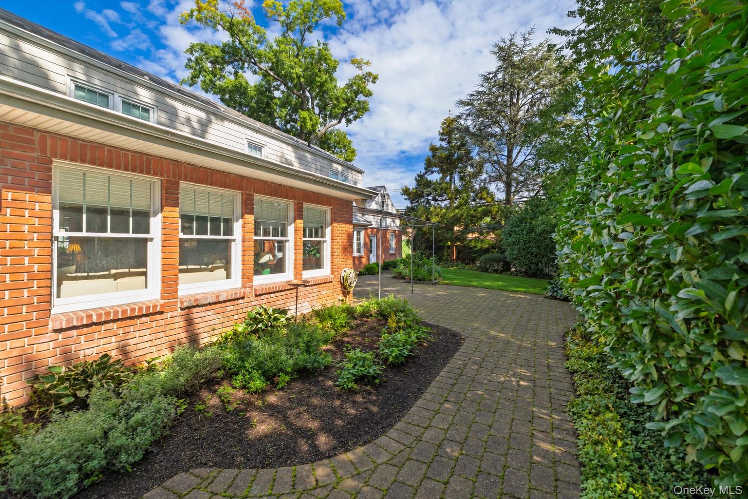 186 Voorhis Avenue — photo 8