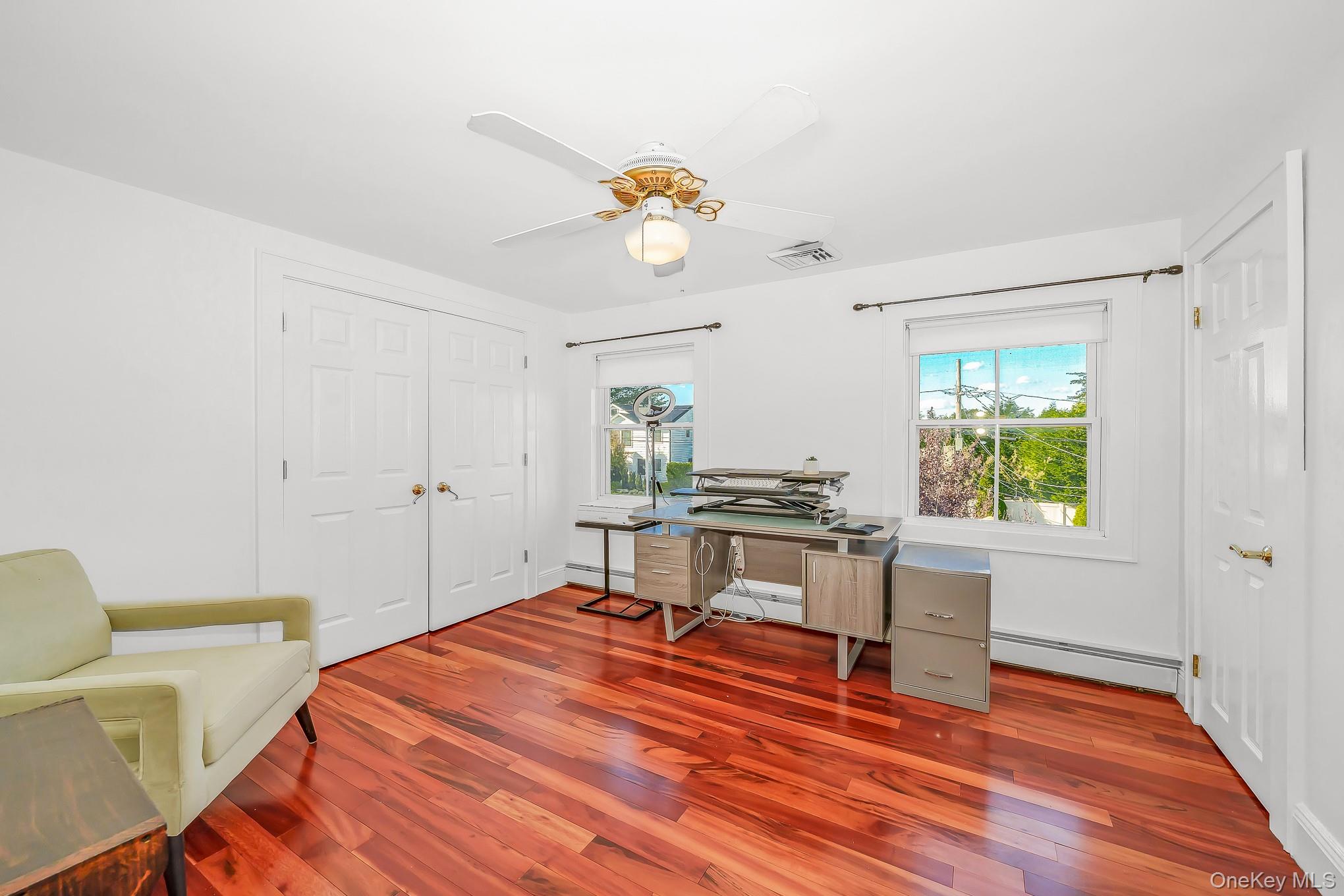 209 Claxton Avenue — photo 17