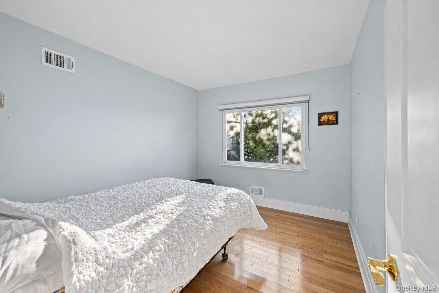 21 Oxford Boulevard — photo 17