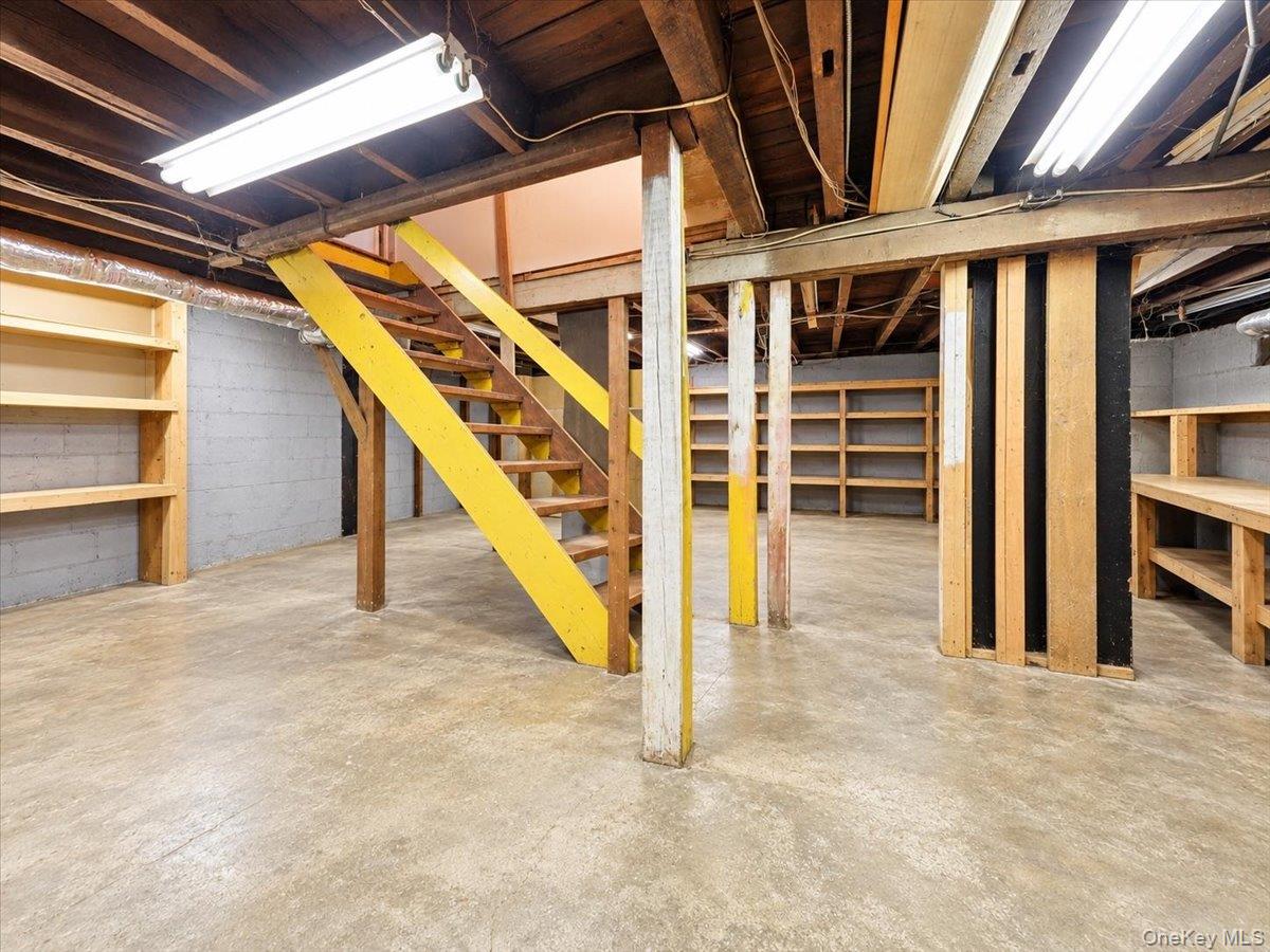 21 Sherman Avenue — photo 18