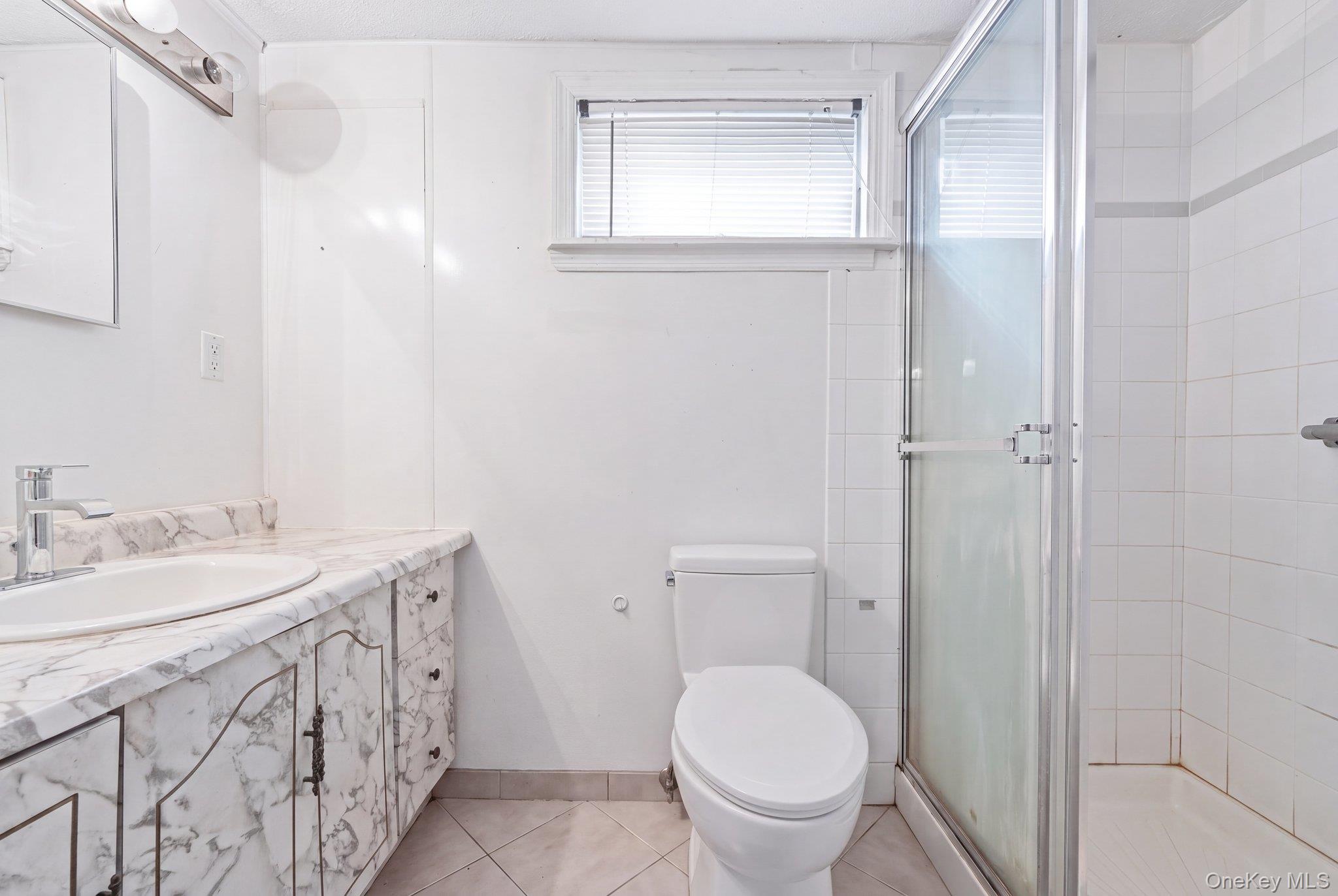 3866 Drake Street — photo 18