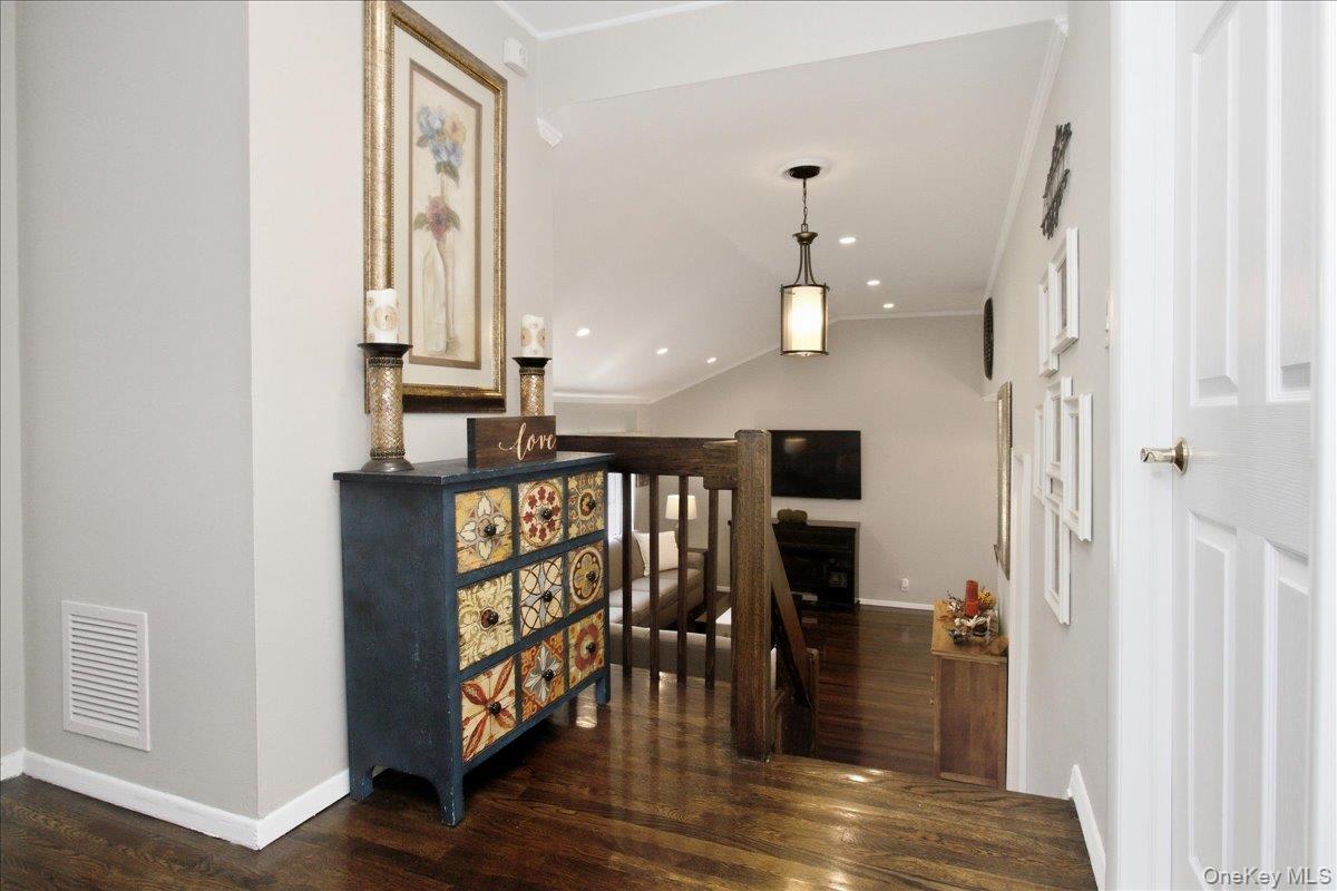840 Carolyn Court — photo 11