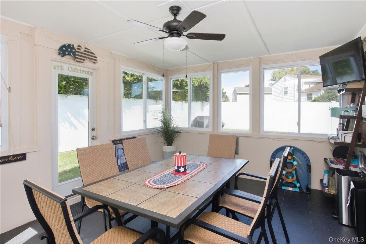 840 Carolyn Court — photo 18