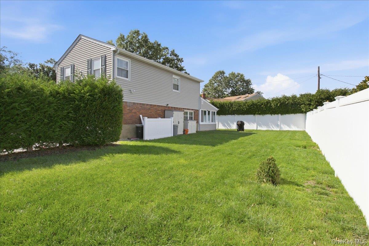 840 Carolyn Court — photo 28