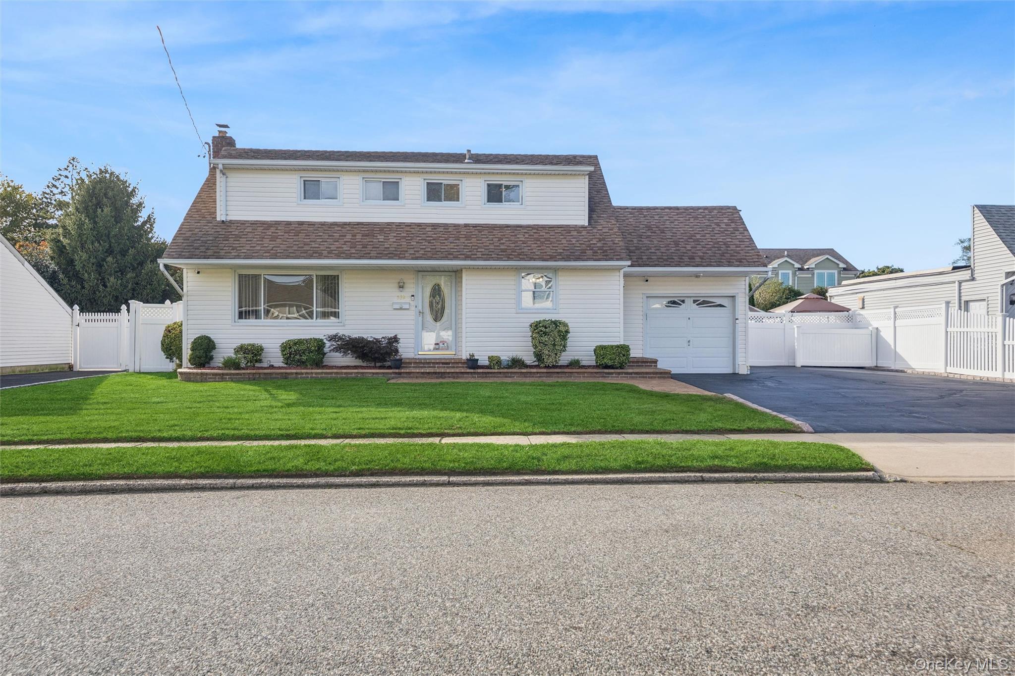 532 Alwick Avenue — photo 4