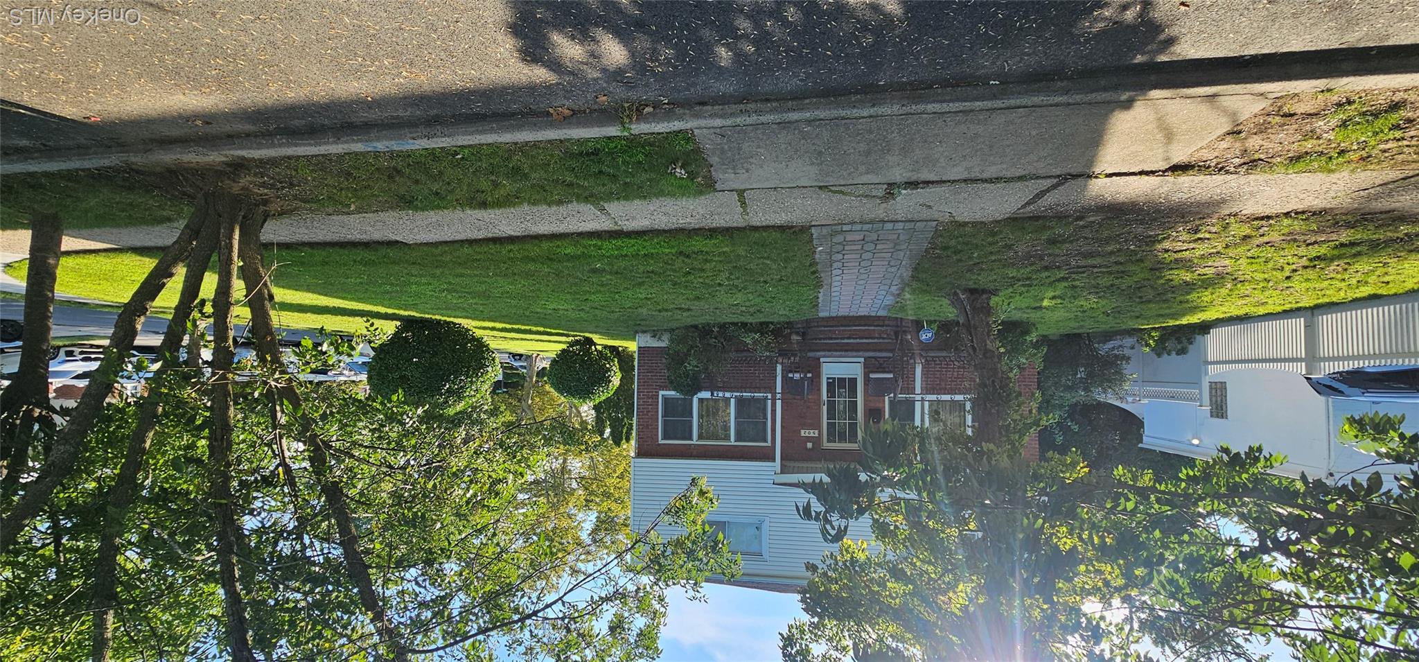 502 Croydon Road, Elmont
