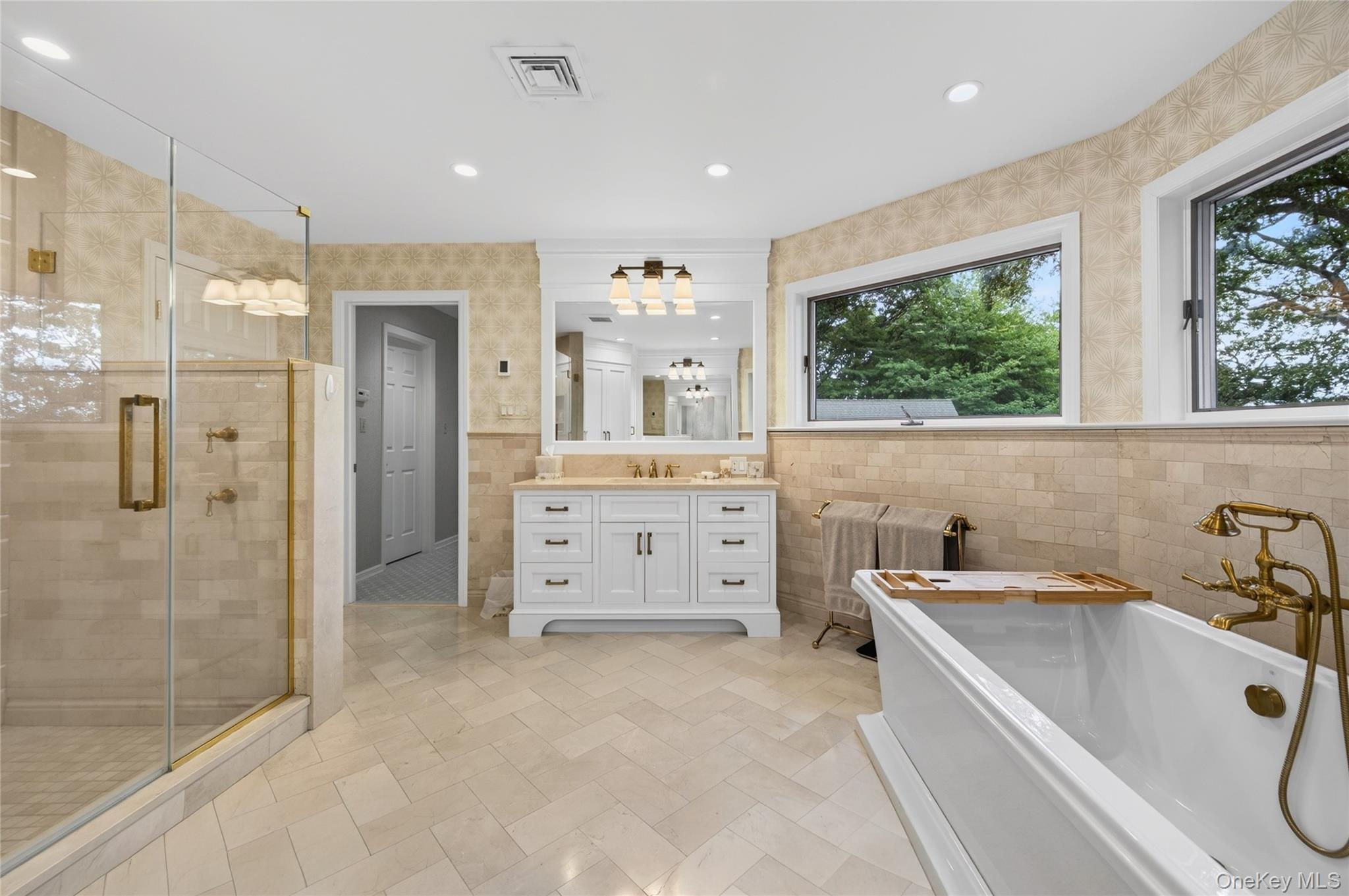 136 Cove Neck Road — photo 13