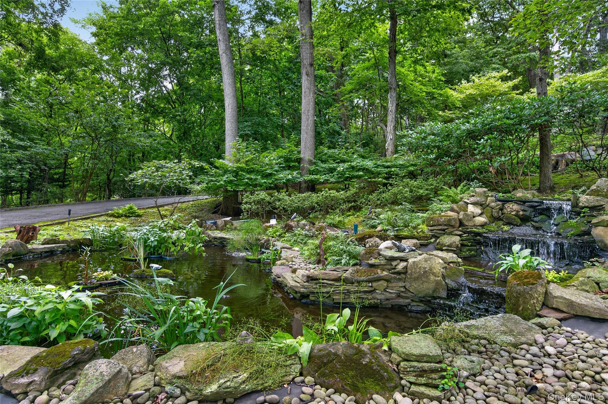 136 Cove Neck Road — photo 33