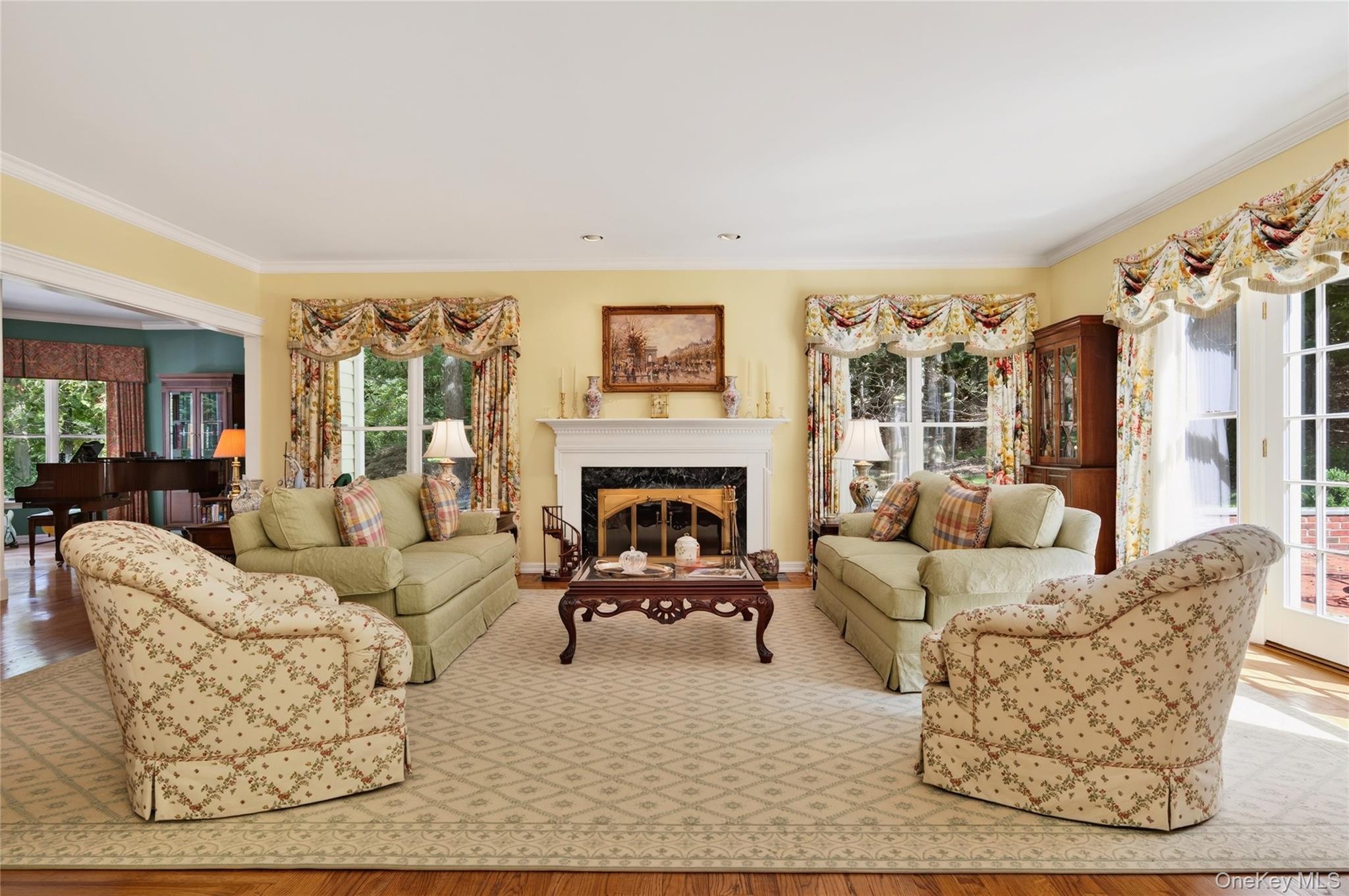 136 Cove Neck Road — photo 4