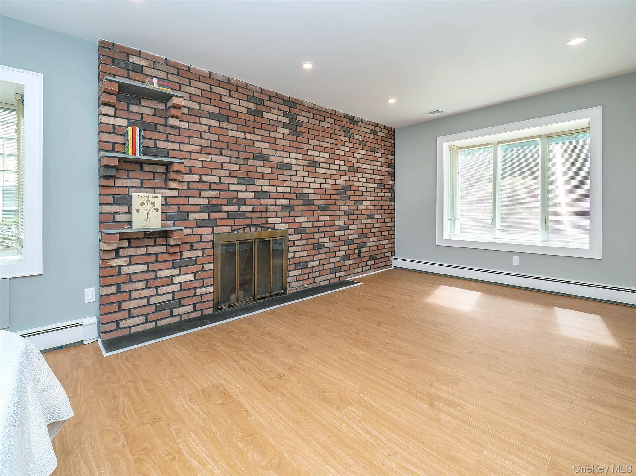 24 Downing Avenue — photo 25