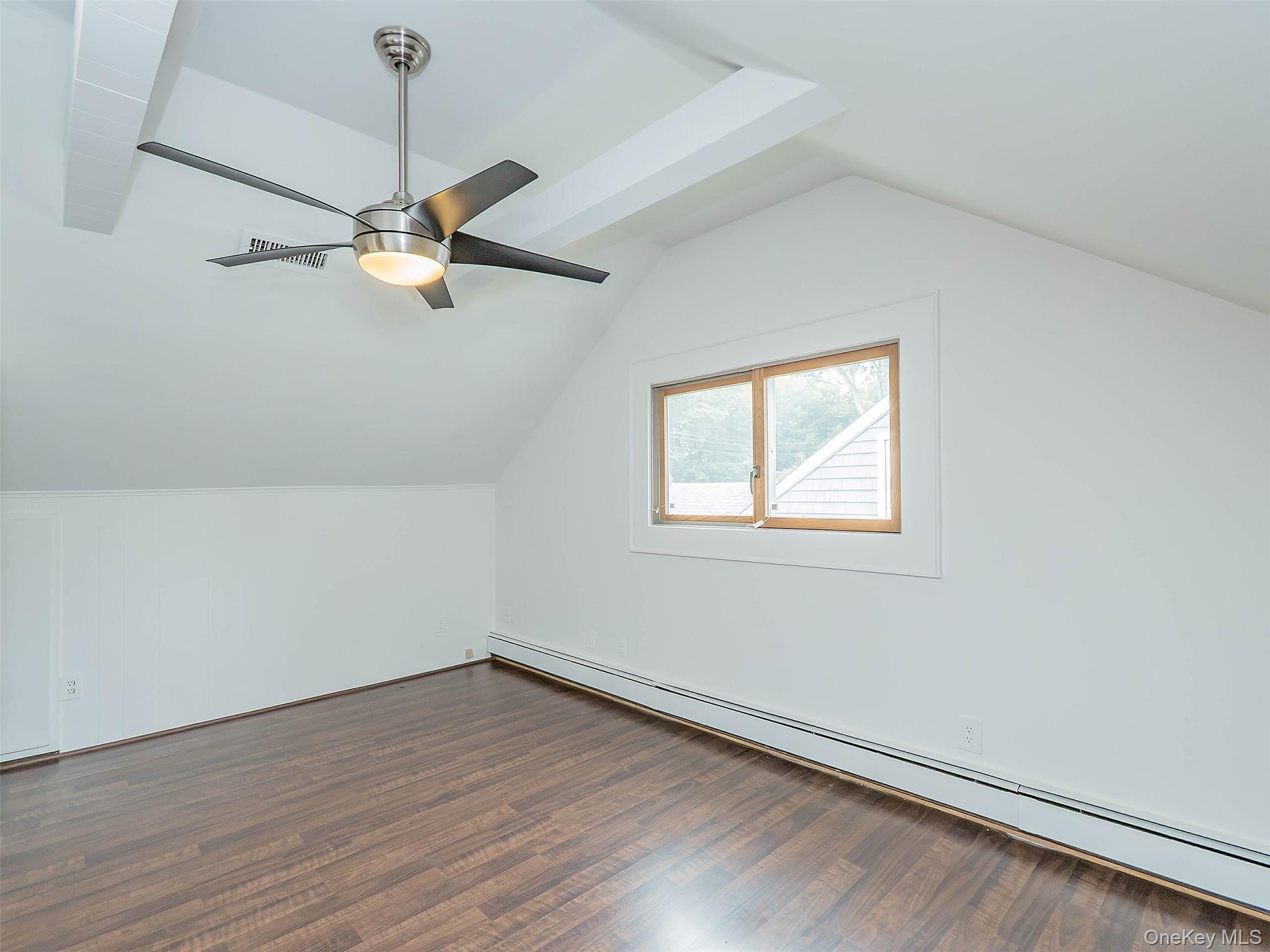 24 Downing Avenue — photo 30