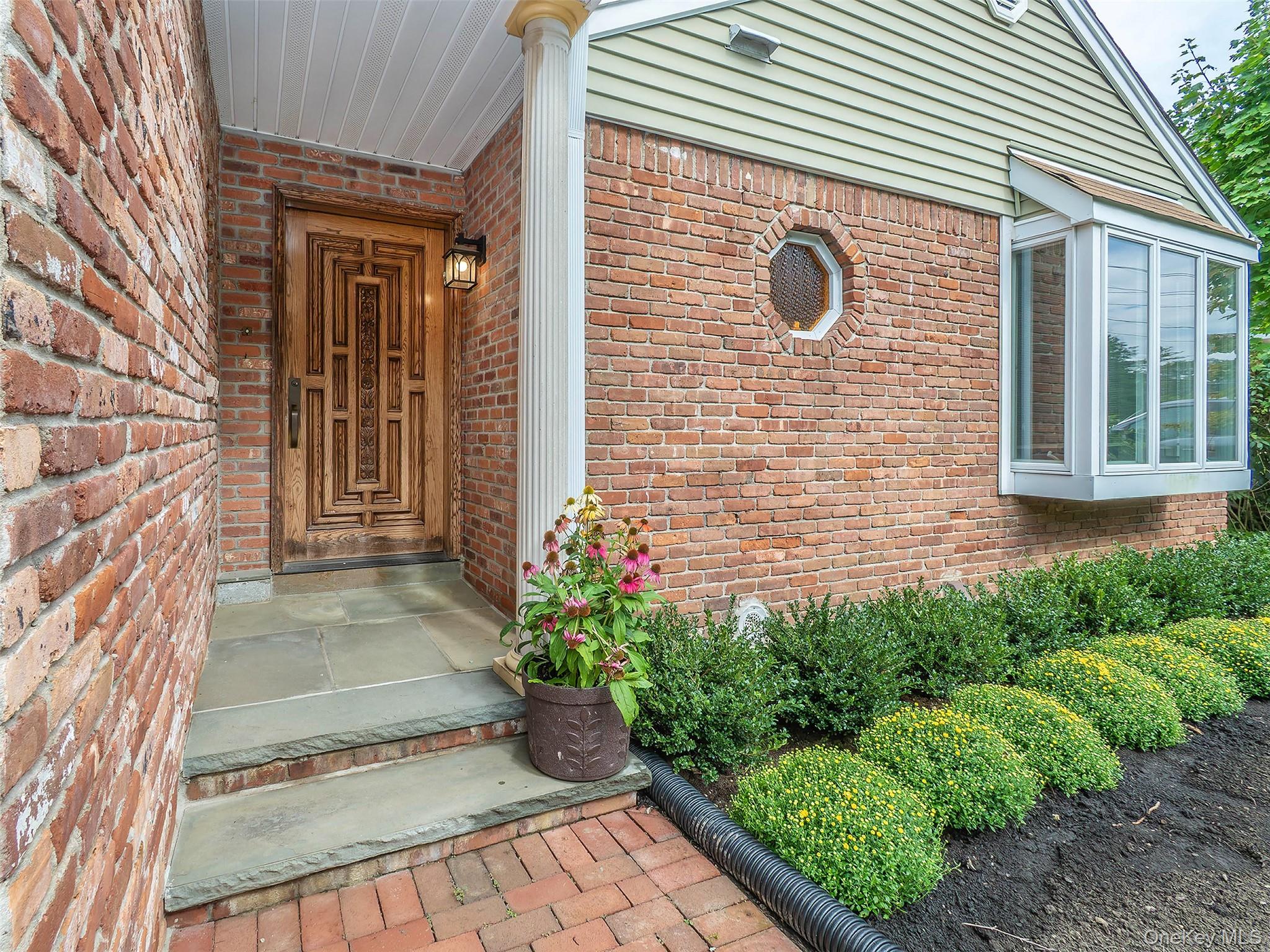 24 Downing Avenue — photo 3