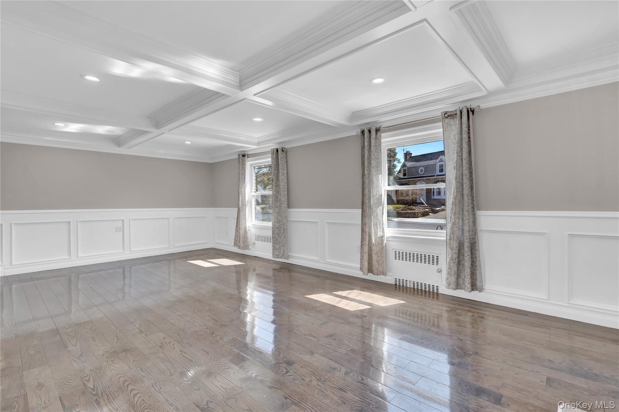 154 California Avenue — photo 3