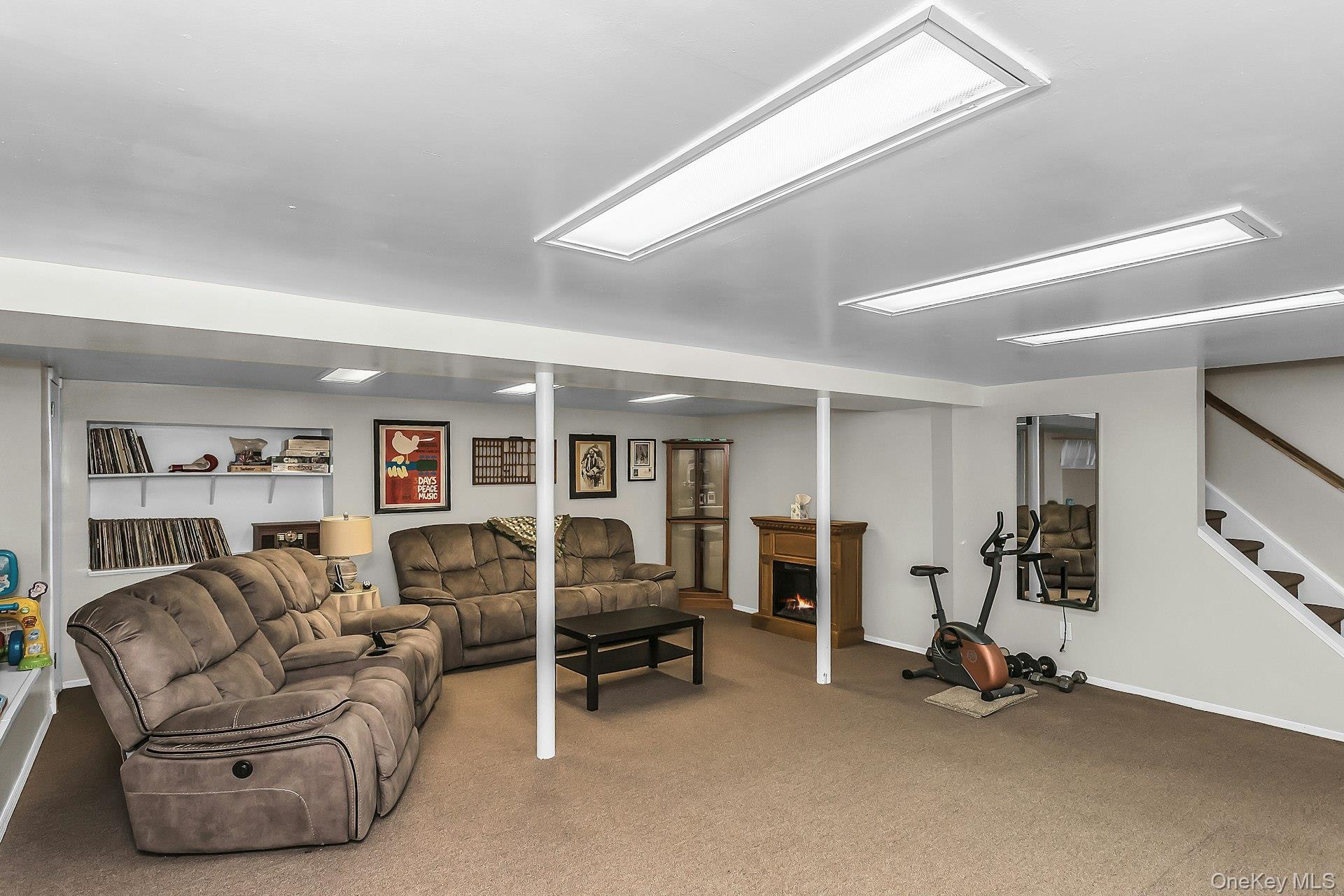301 Rintin Street — photo 26