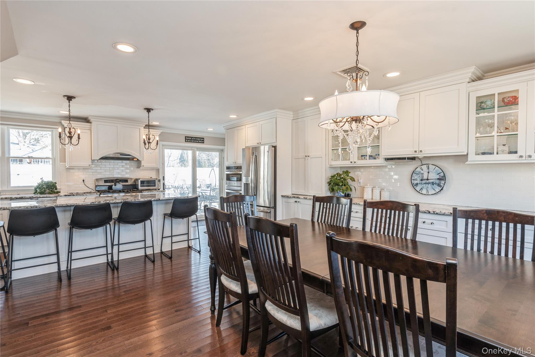 153 Montrose Drive — photo 5