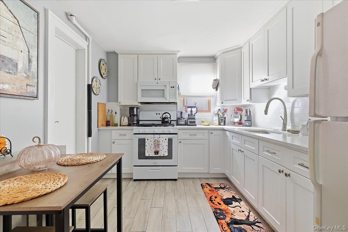 51 Columbia Street — photo 9