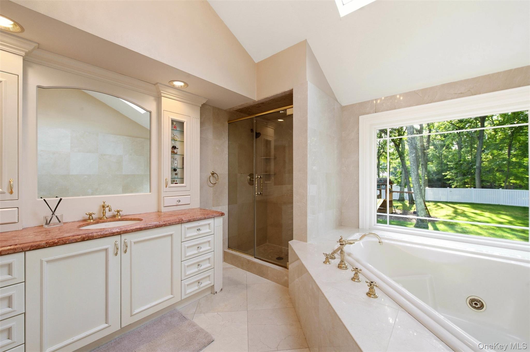2 White Cap Court — photo 18
