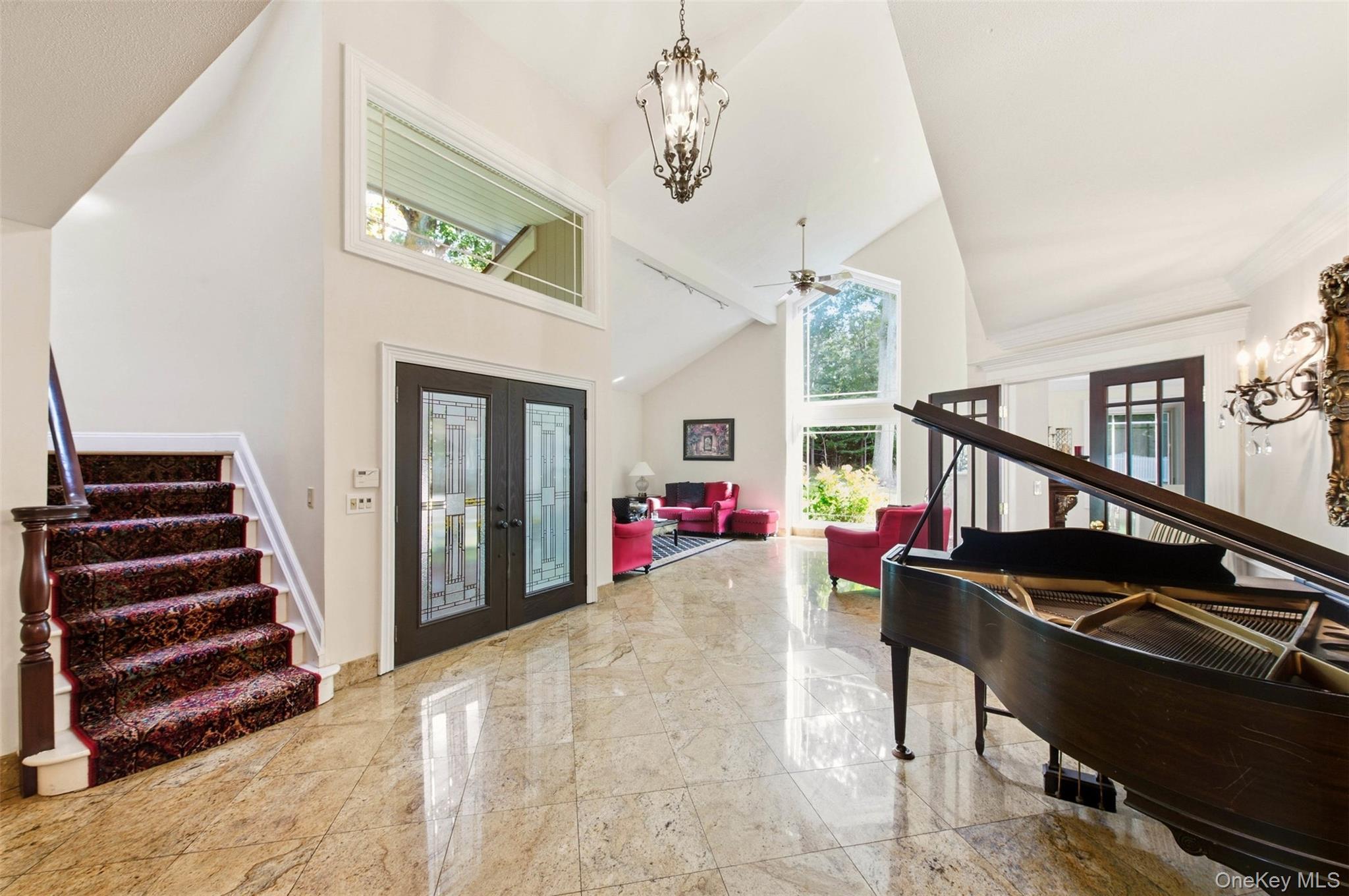 2 White Cap Court — photo 3