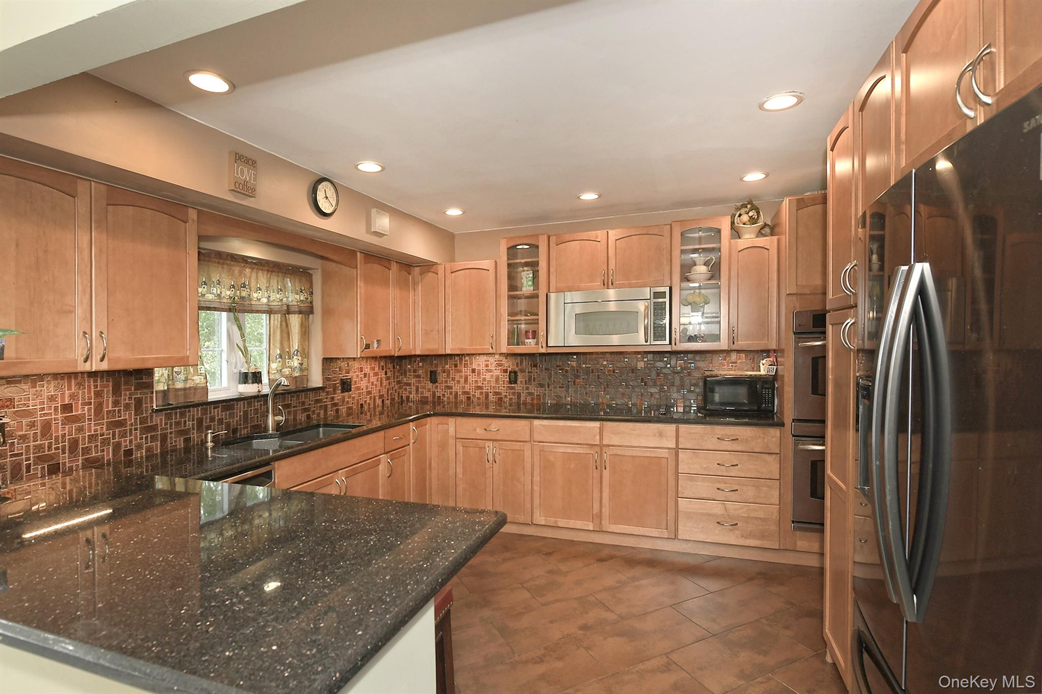 245 Fulton Avenue — photo 11