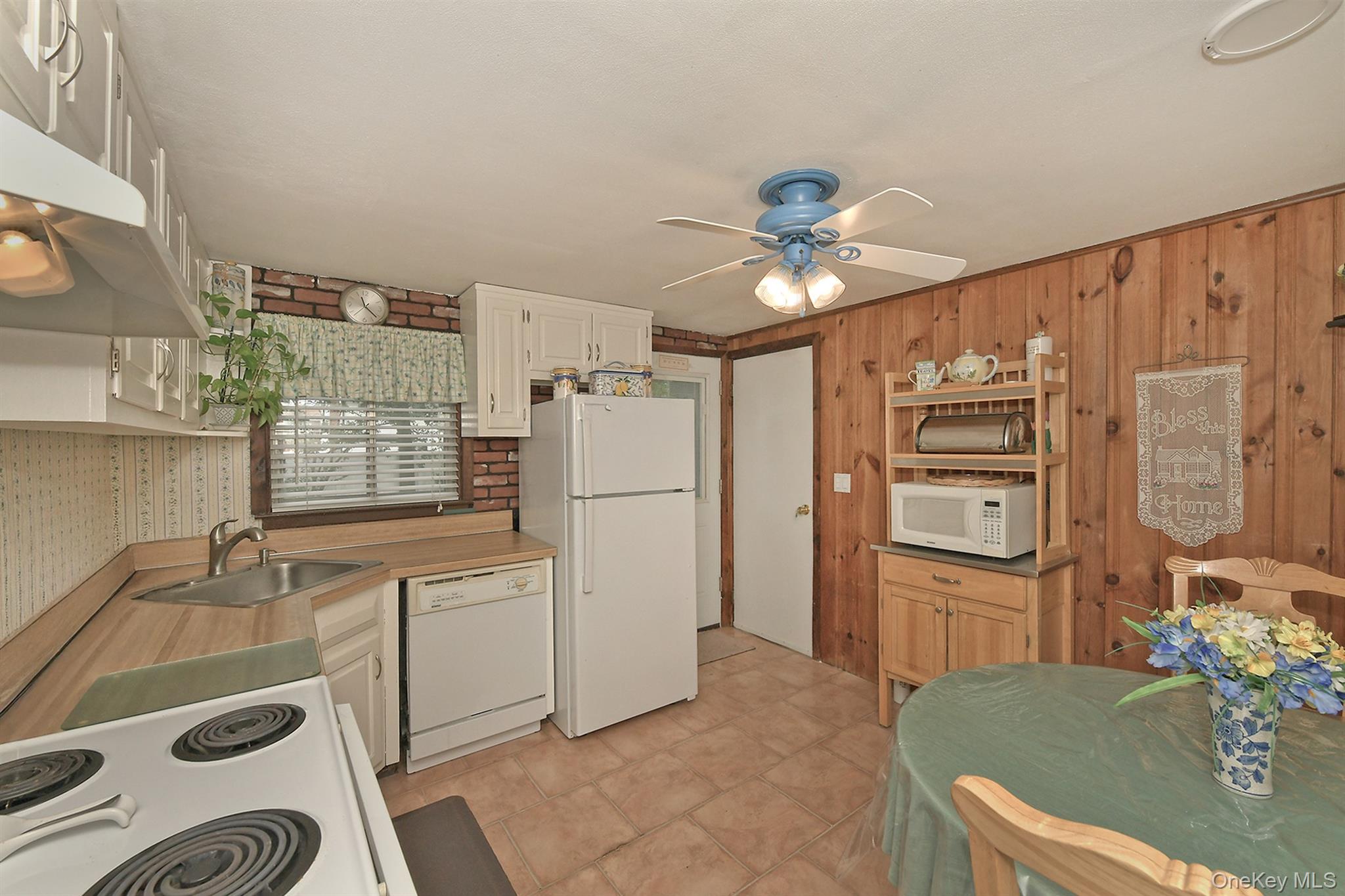 245 Fulton Avenue — photo 21