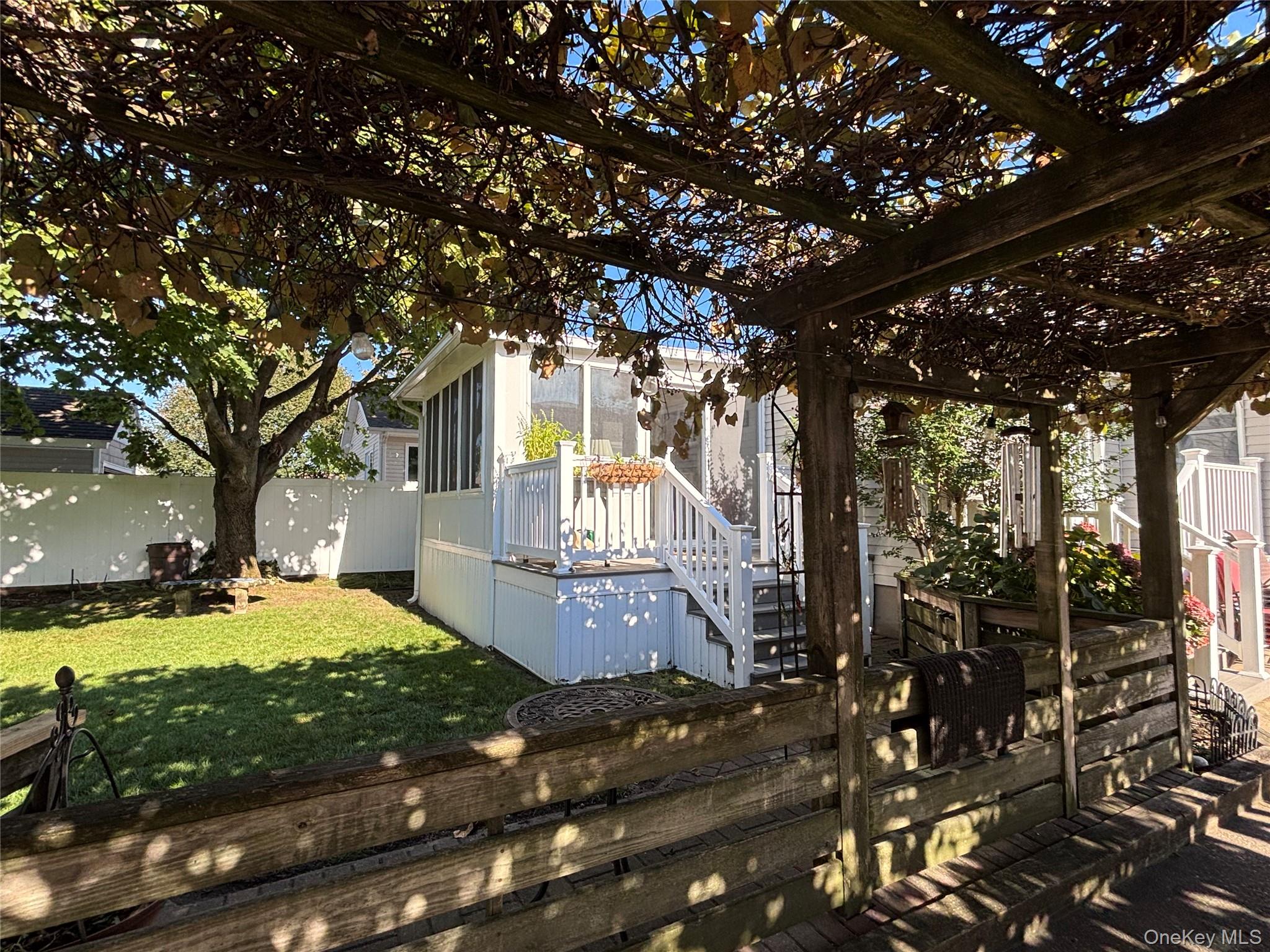8 Walnut Place — photo 28