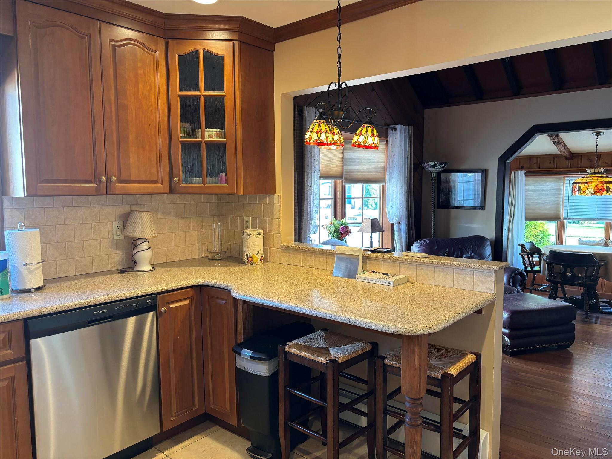 8 Walnut Place — photo 30