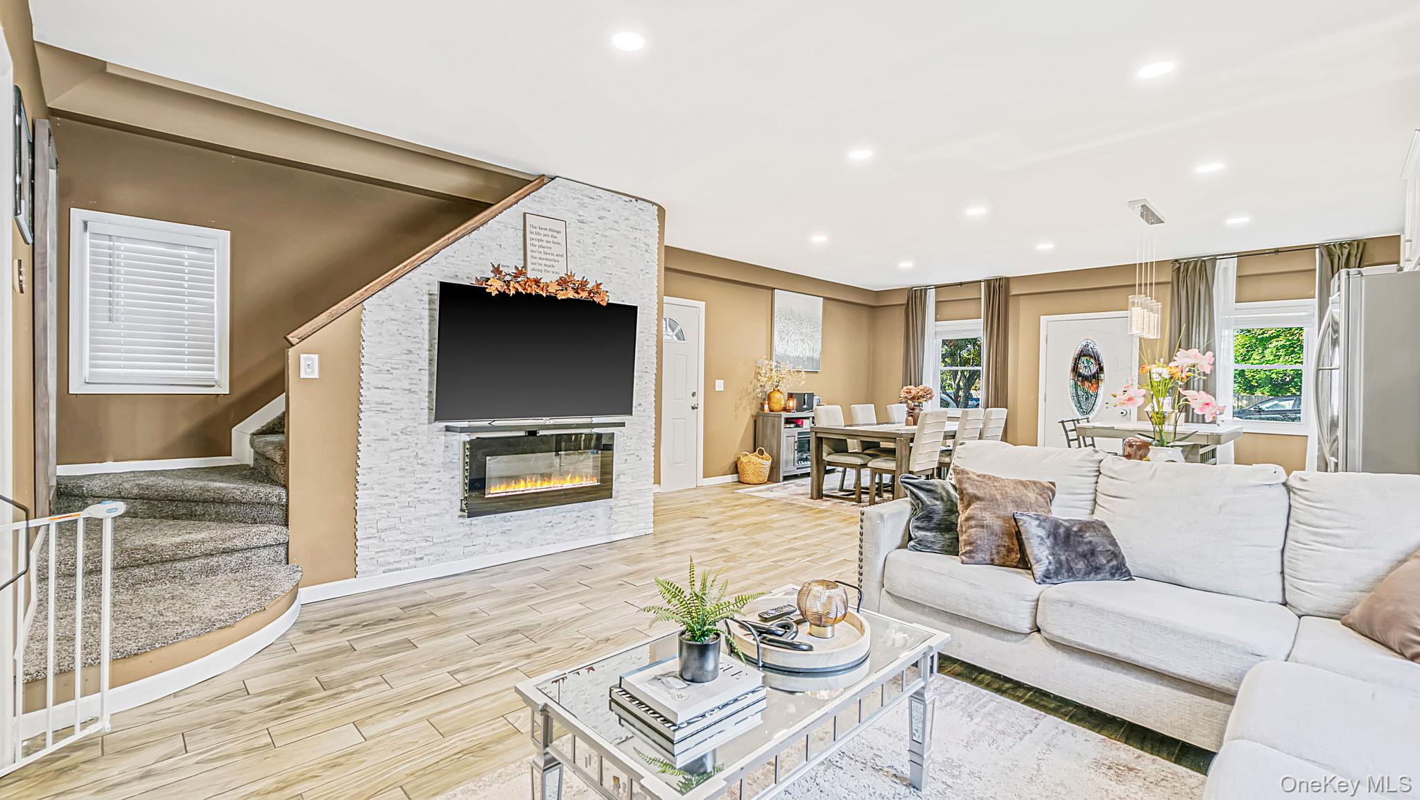 73 Lynbrook Drive — photo 12
