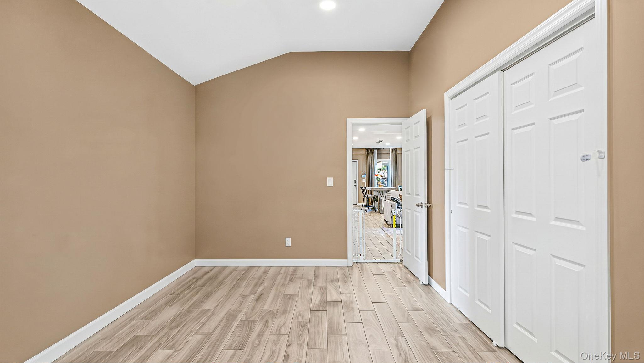 73 Lynbrook Drive — photo 27