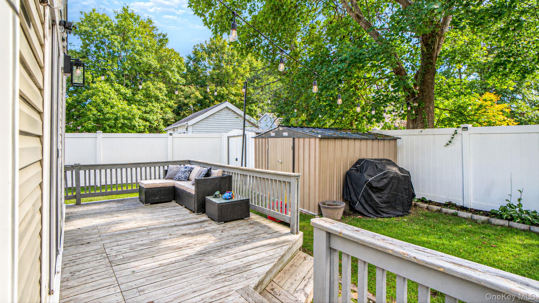 73 Lynbrook Drive — photo 30