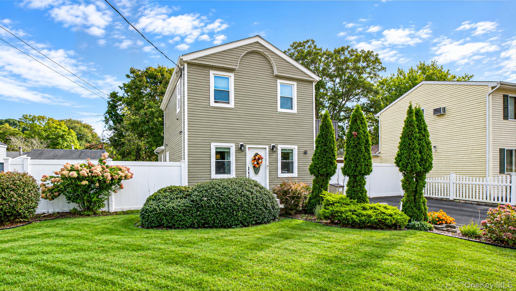 73 Lynbrook Drive — photo 4