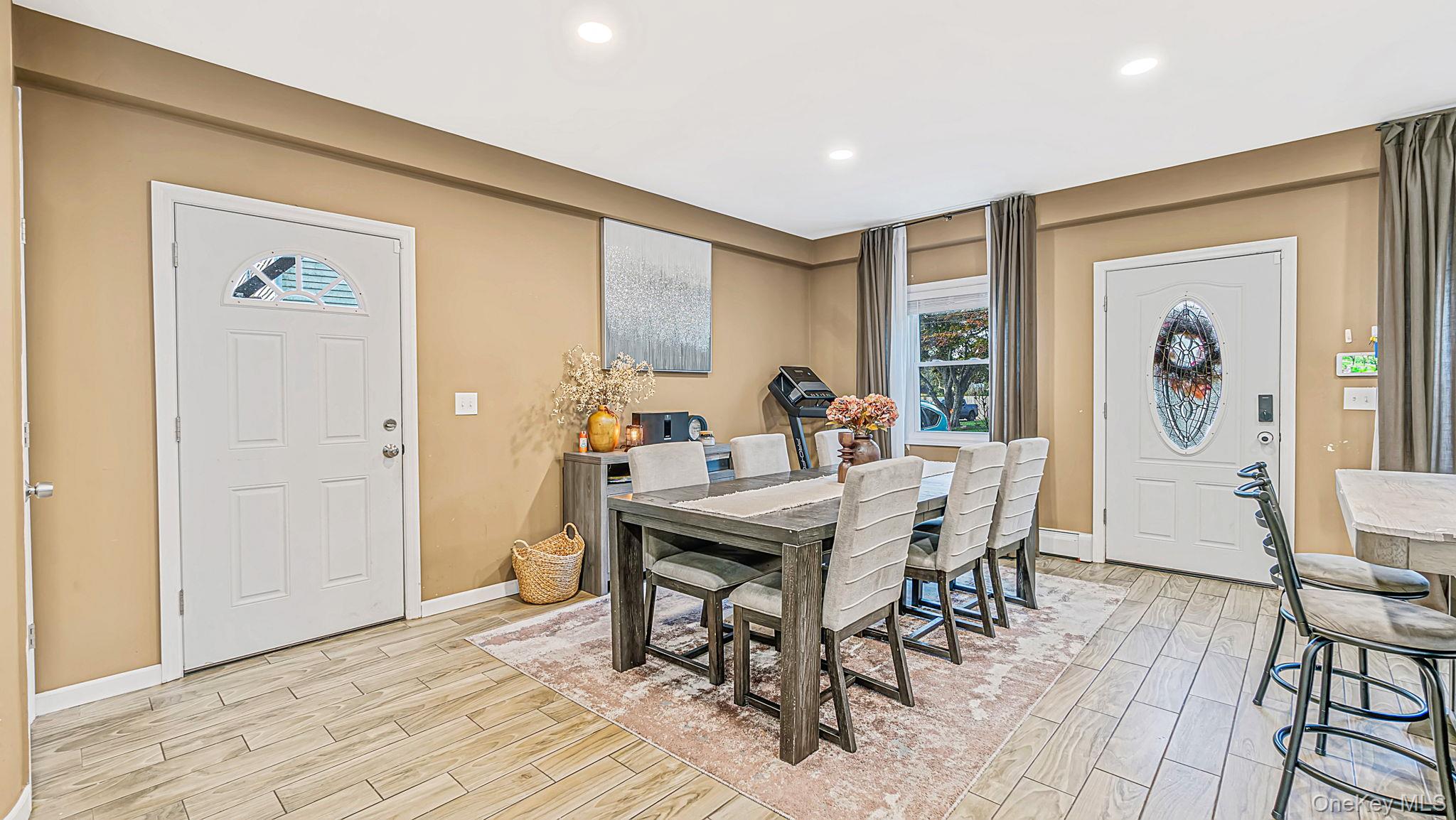 73 Lynbrook Drive — photo 9