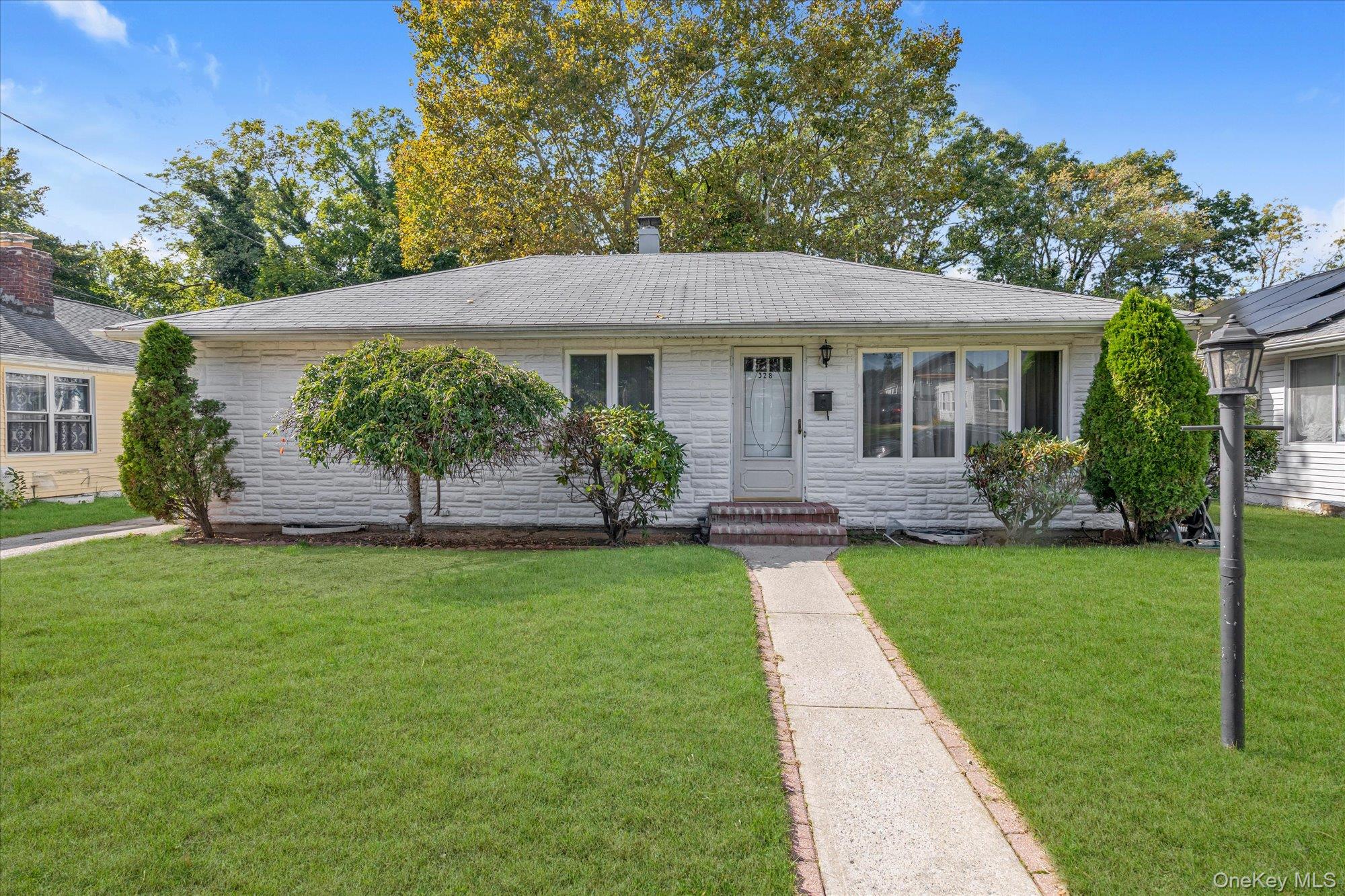 328 Glen Road, West Hempstead