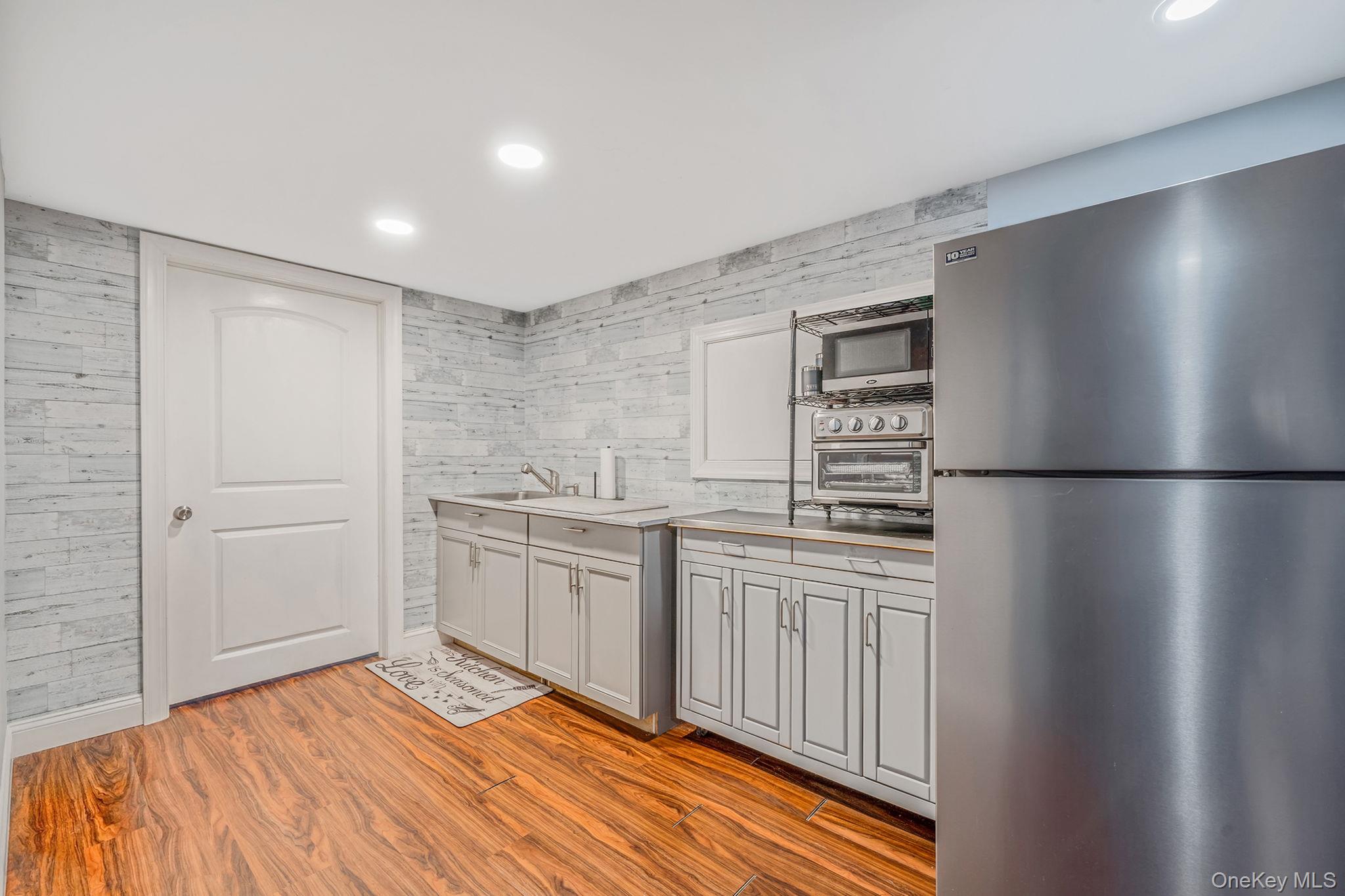 296 Moriches Road — photo 30