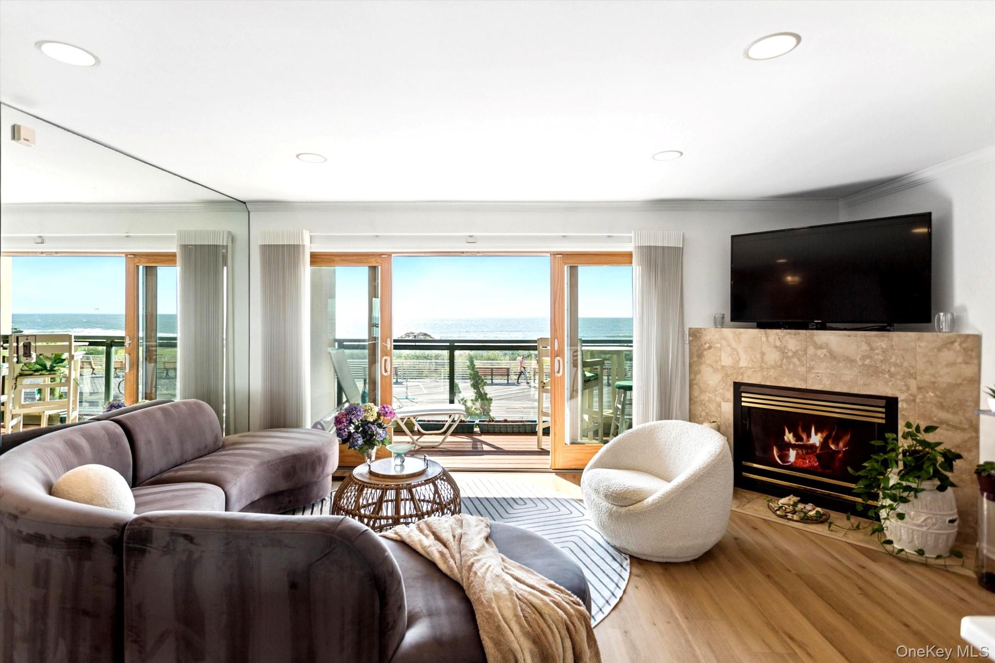 412 Oceanfront — photo 4