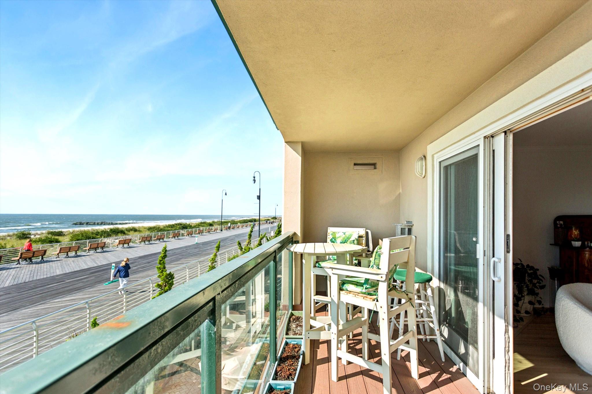 412 Oceanfront — photo 7