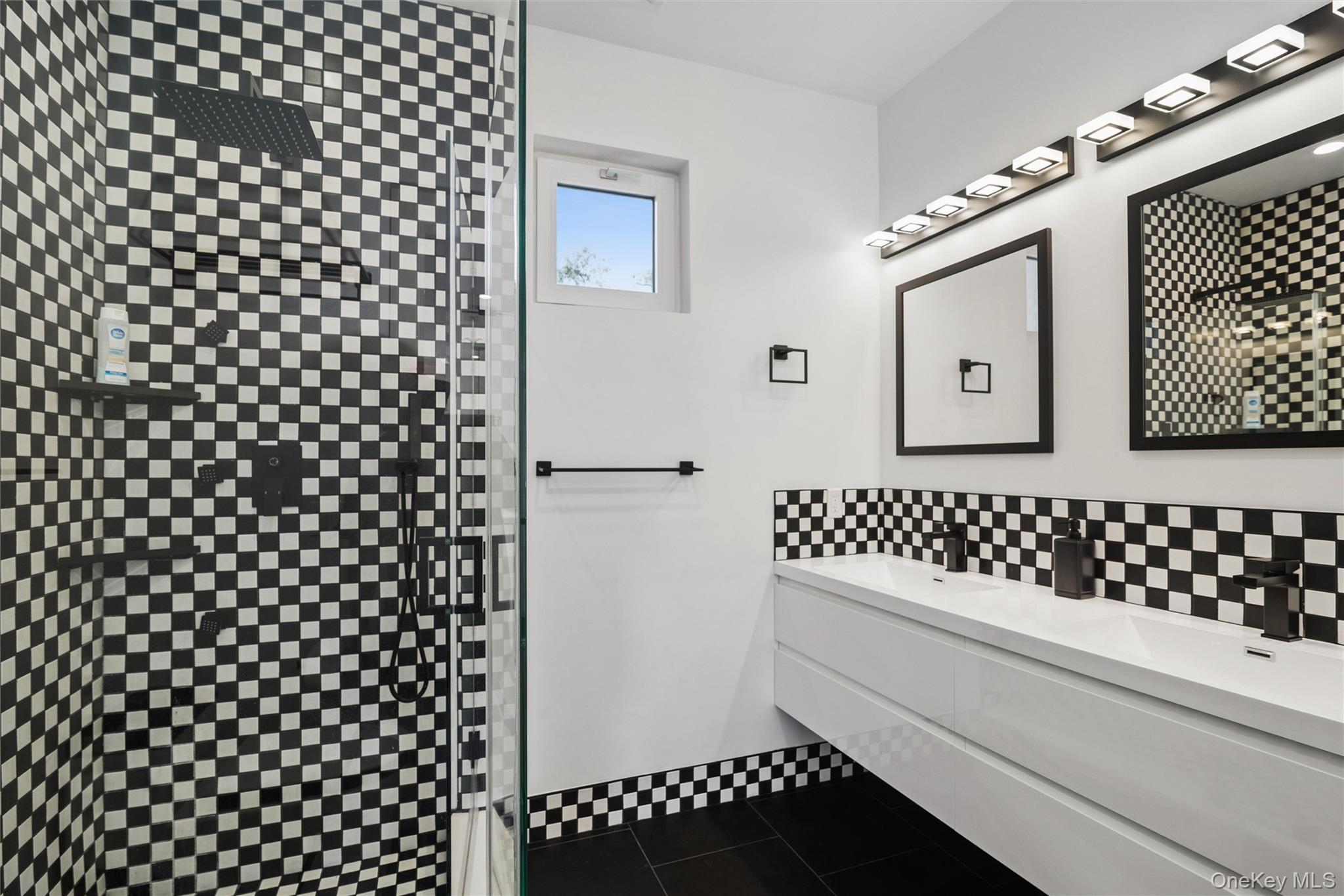 1001 Peconic Bay Boulevard — photo 38