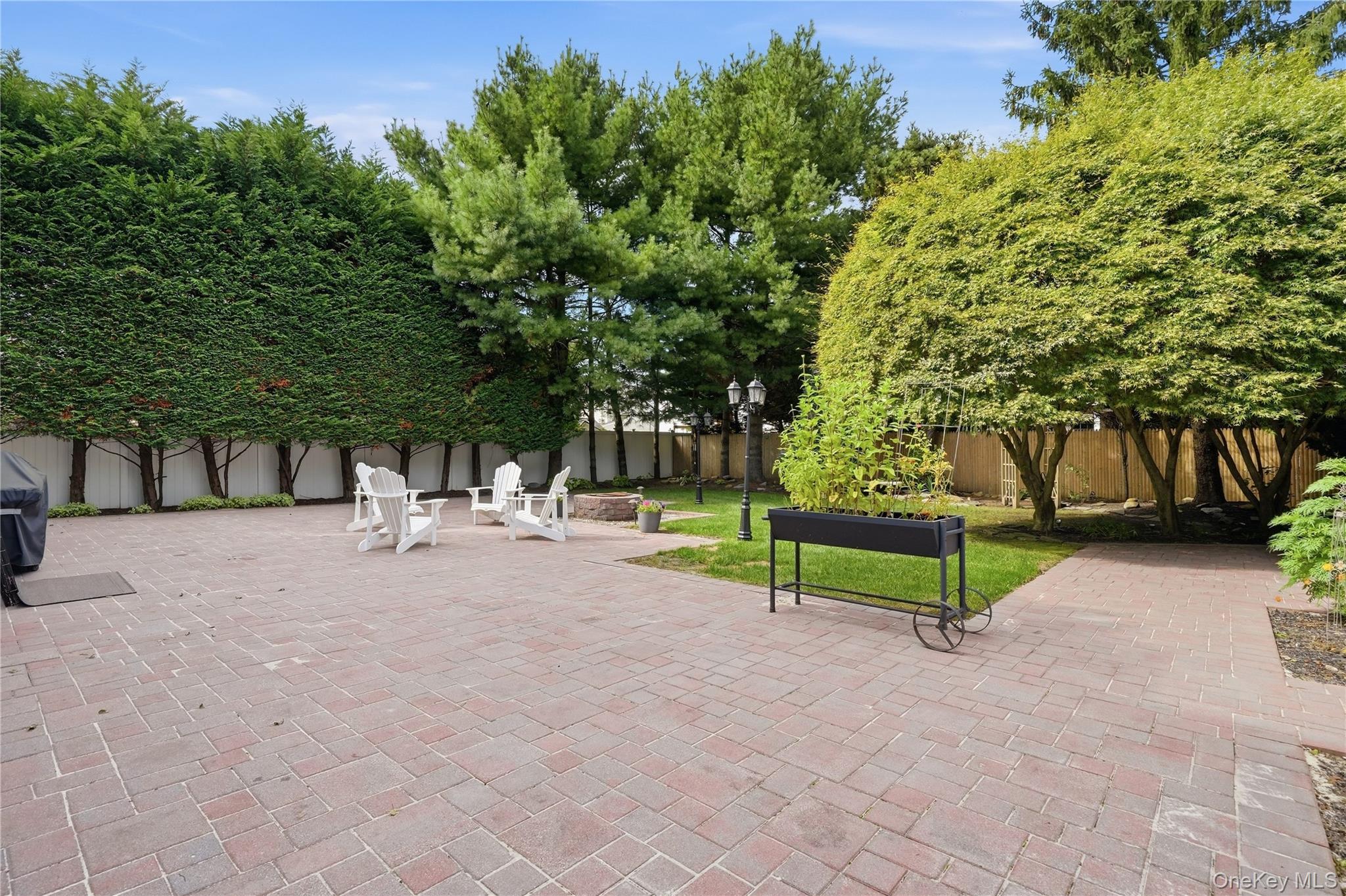 19 Judith Place — photo 41