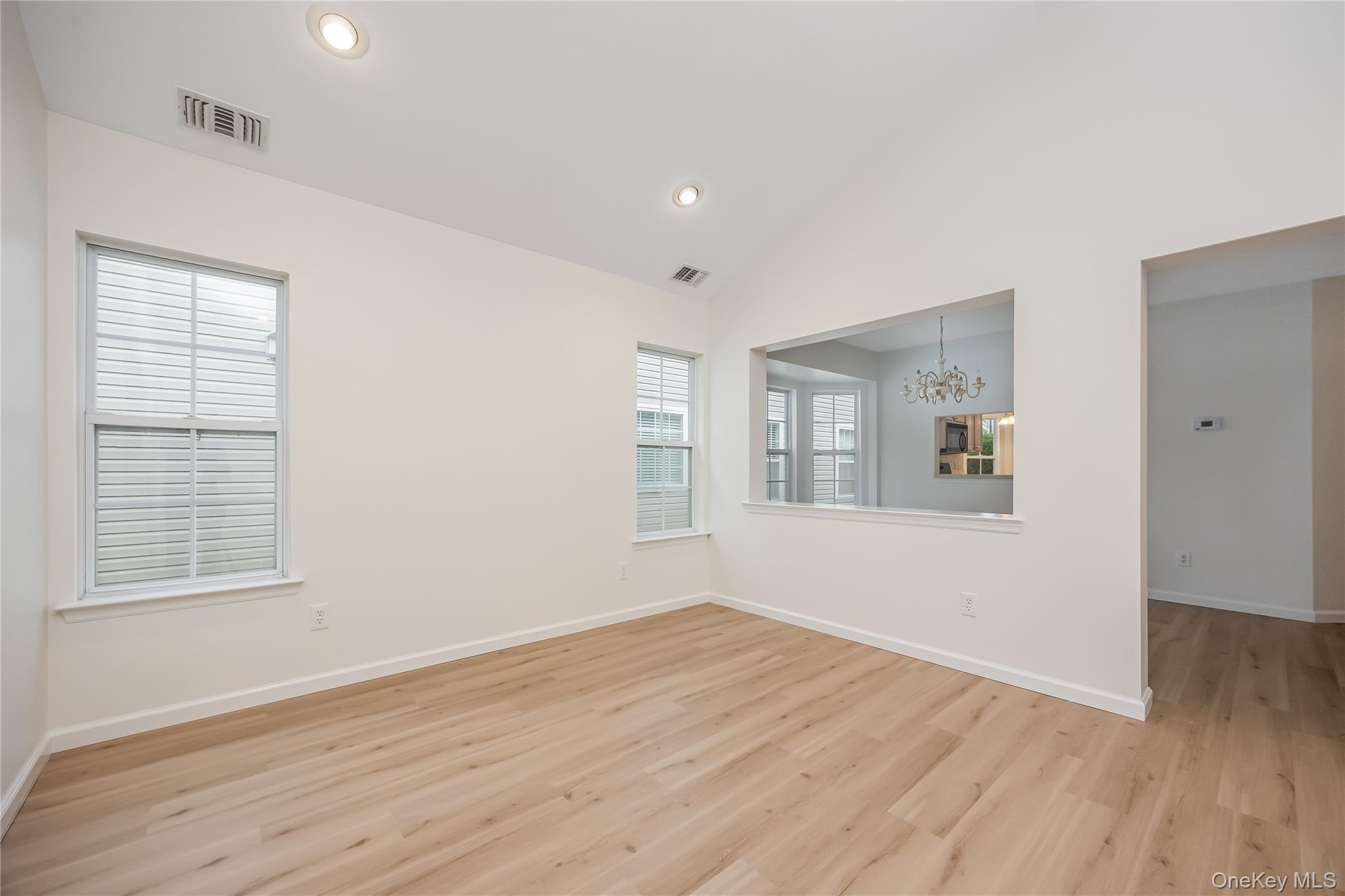 14 Sophia Drive — photo 16