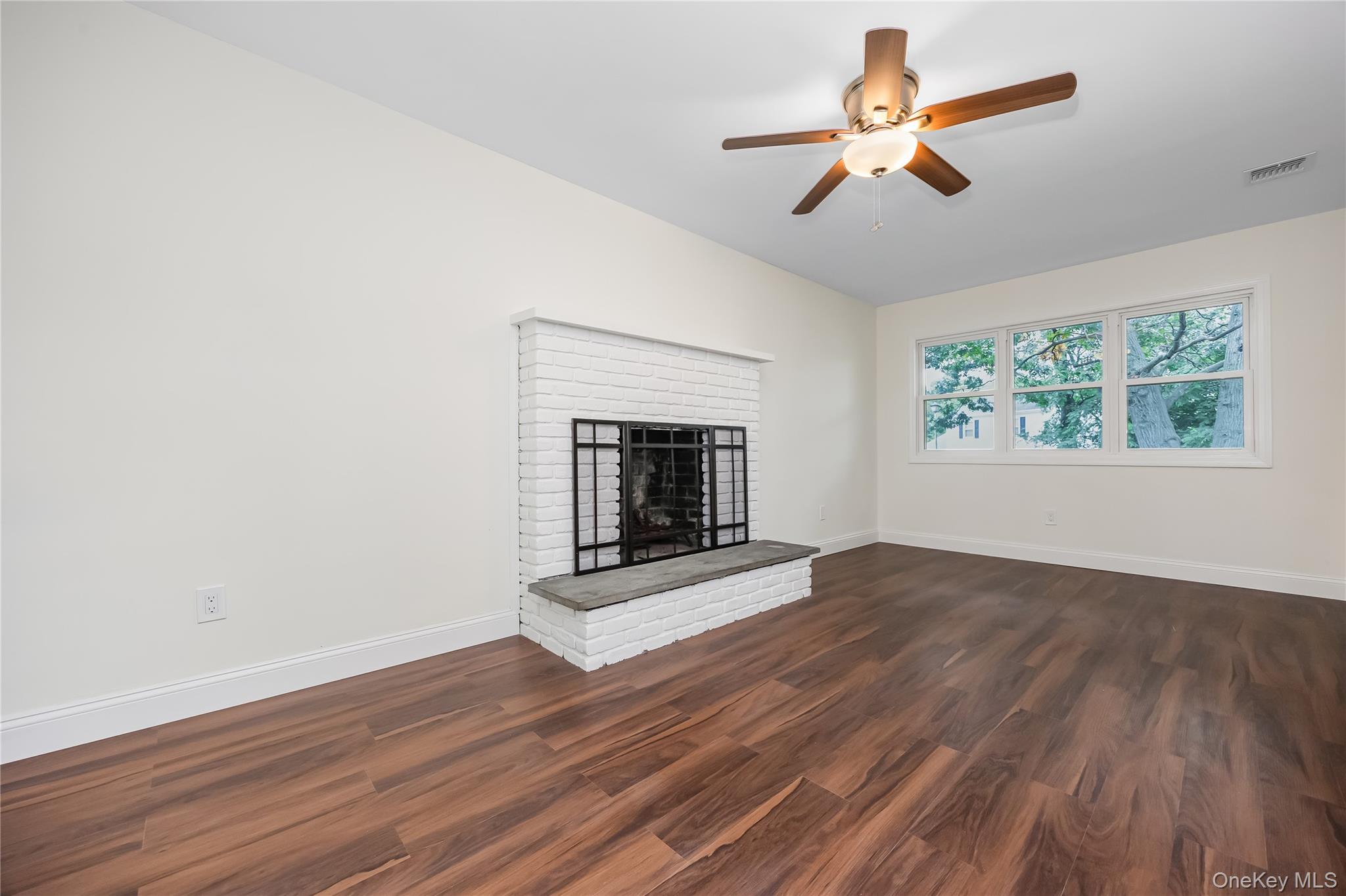 1182 3rd Avenue — photo 14
