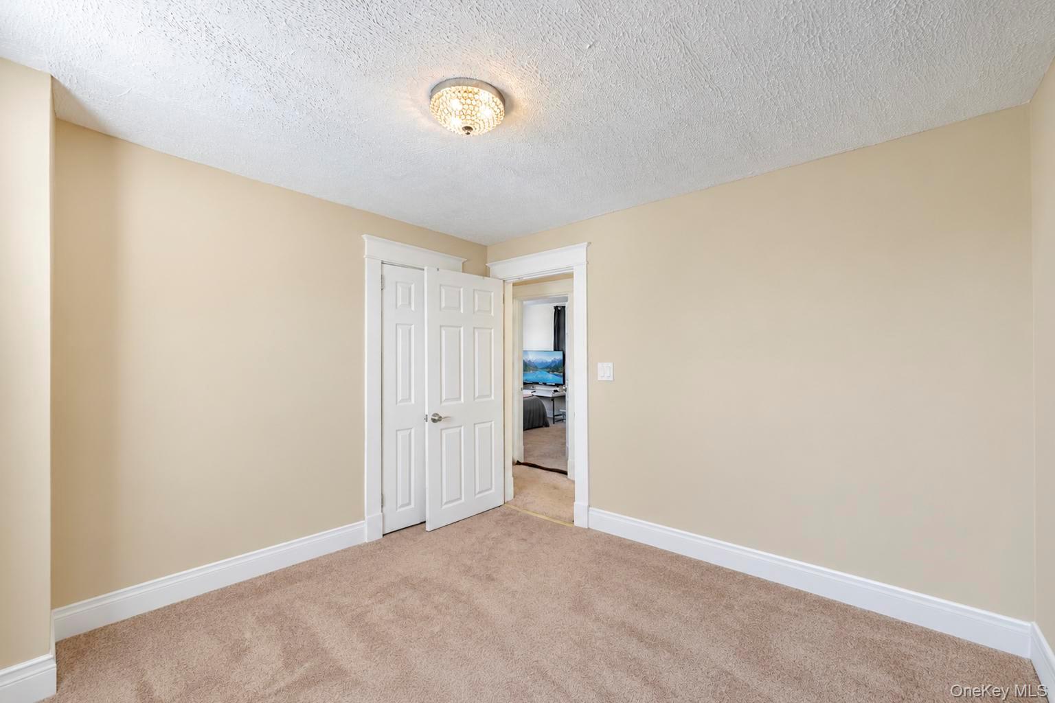 15 Harding Avenue — photo 16