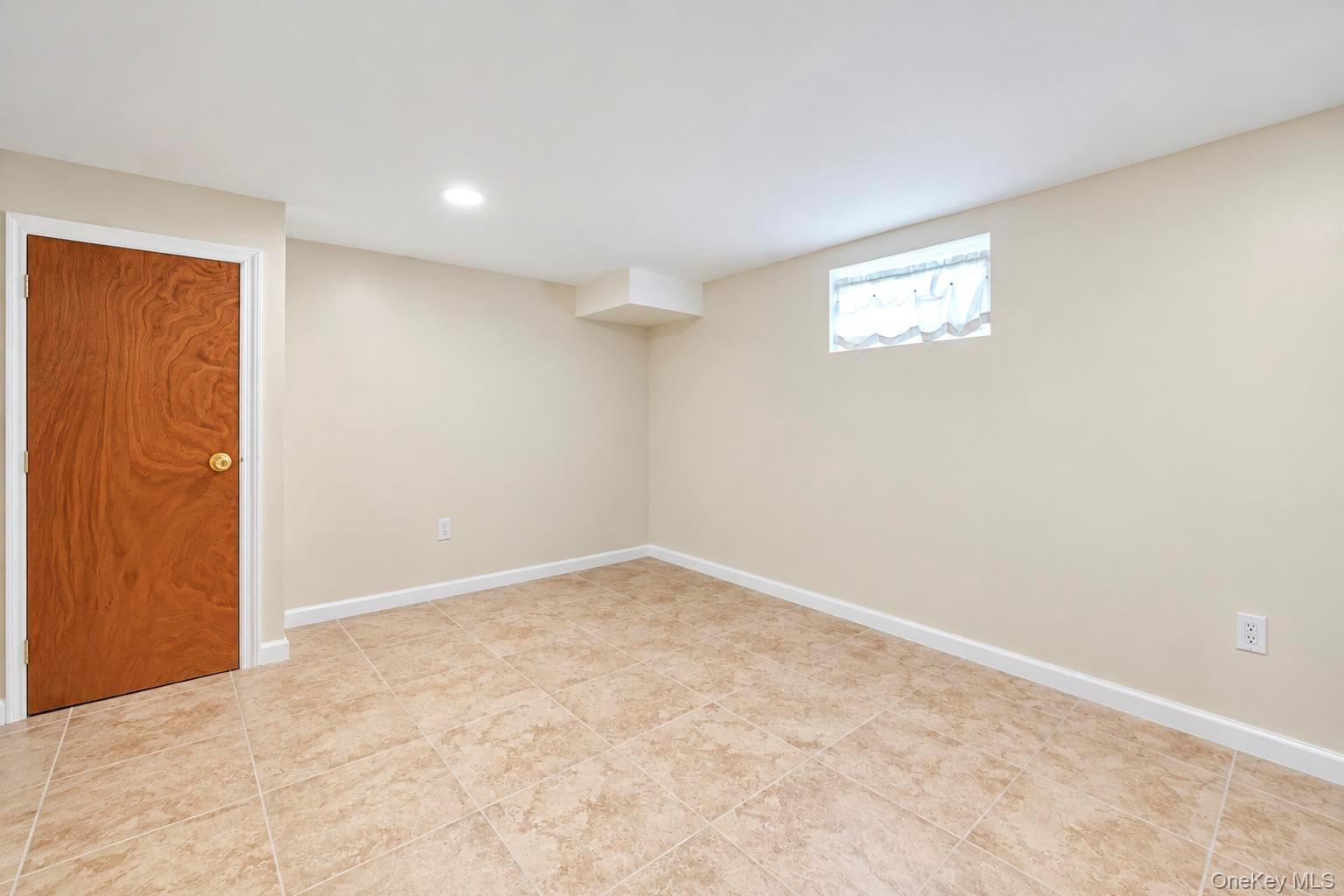 15 Harding Avenue — photo 25