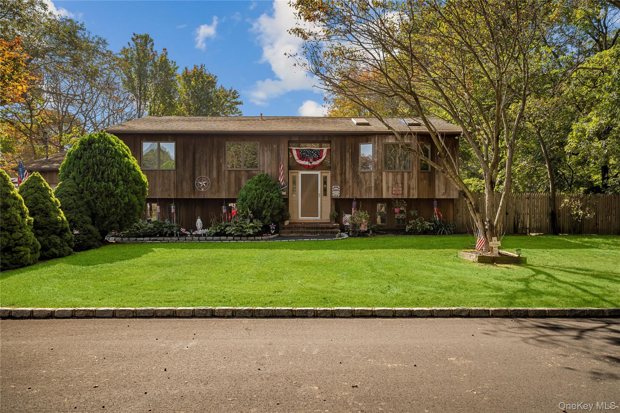 14 Mineola Street