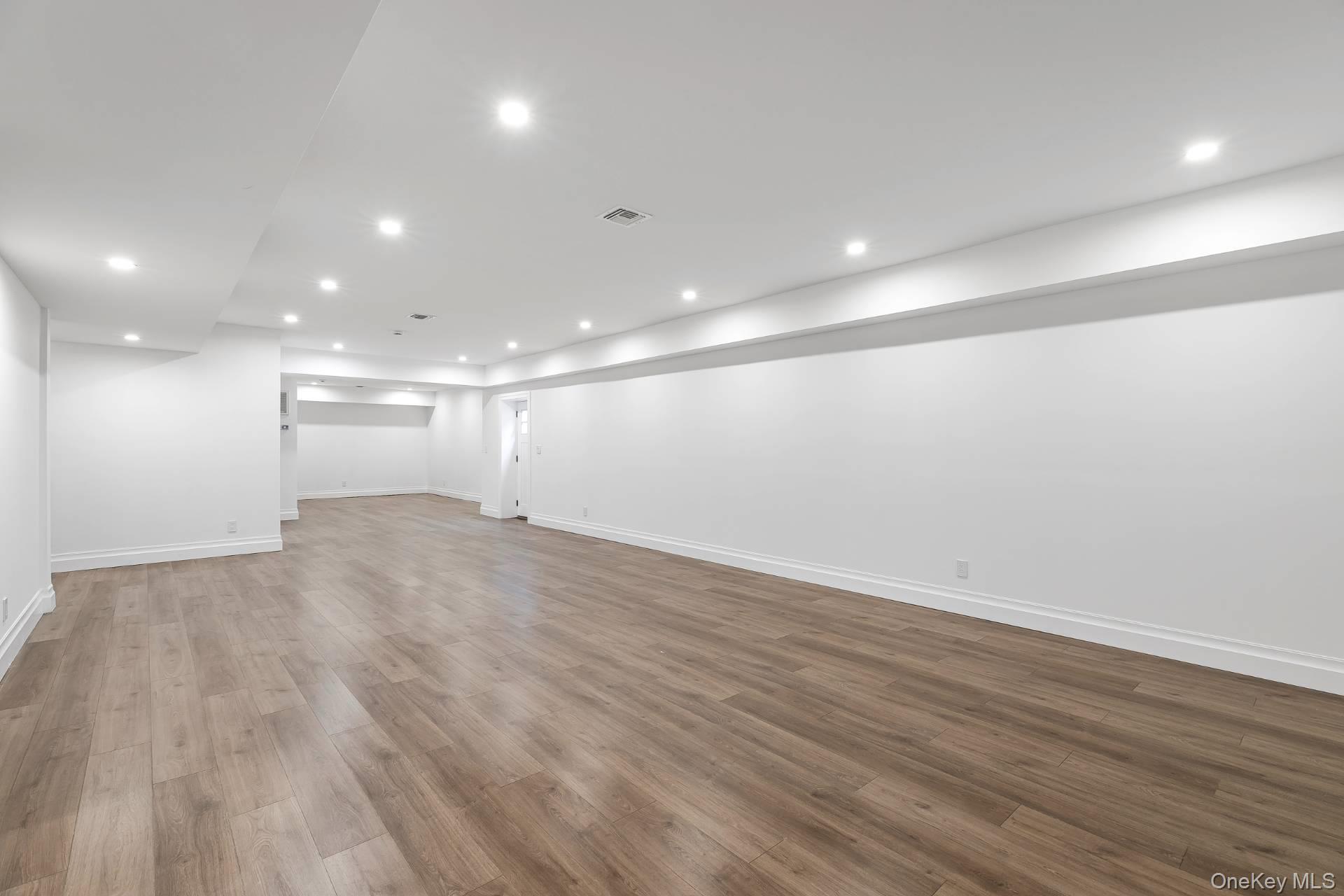 1355 Little Peconic Bay Road — photo 28