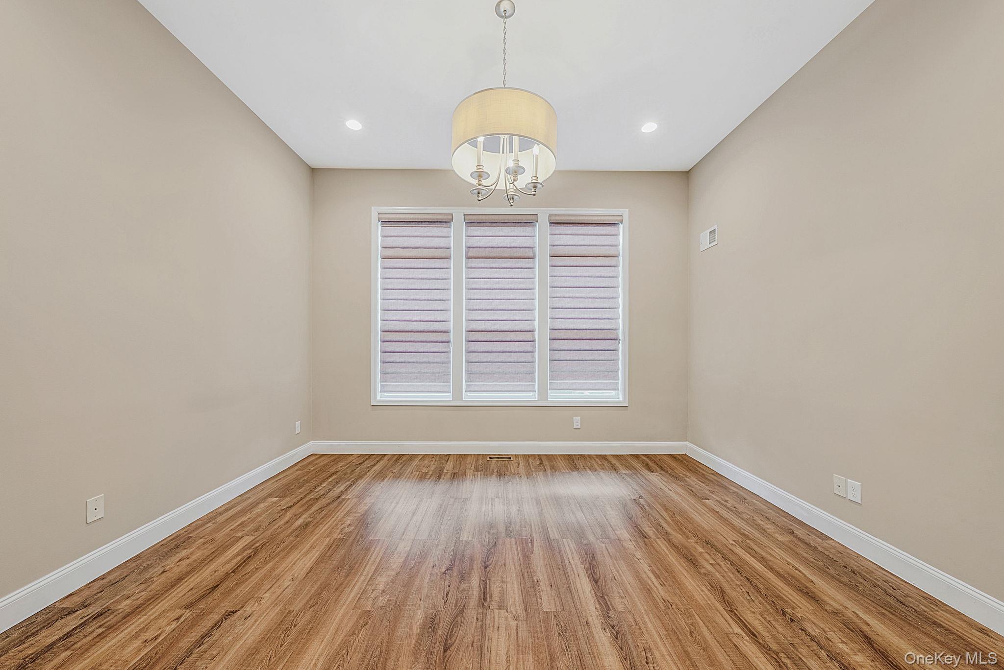 2305 Townhome Way — photo 13